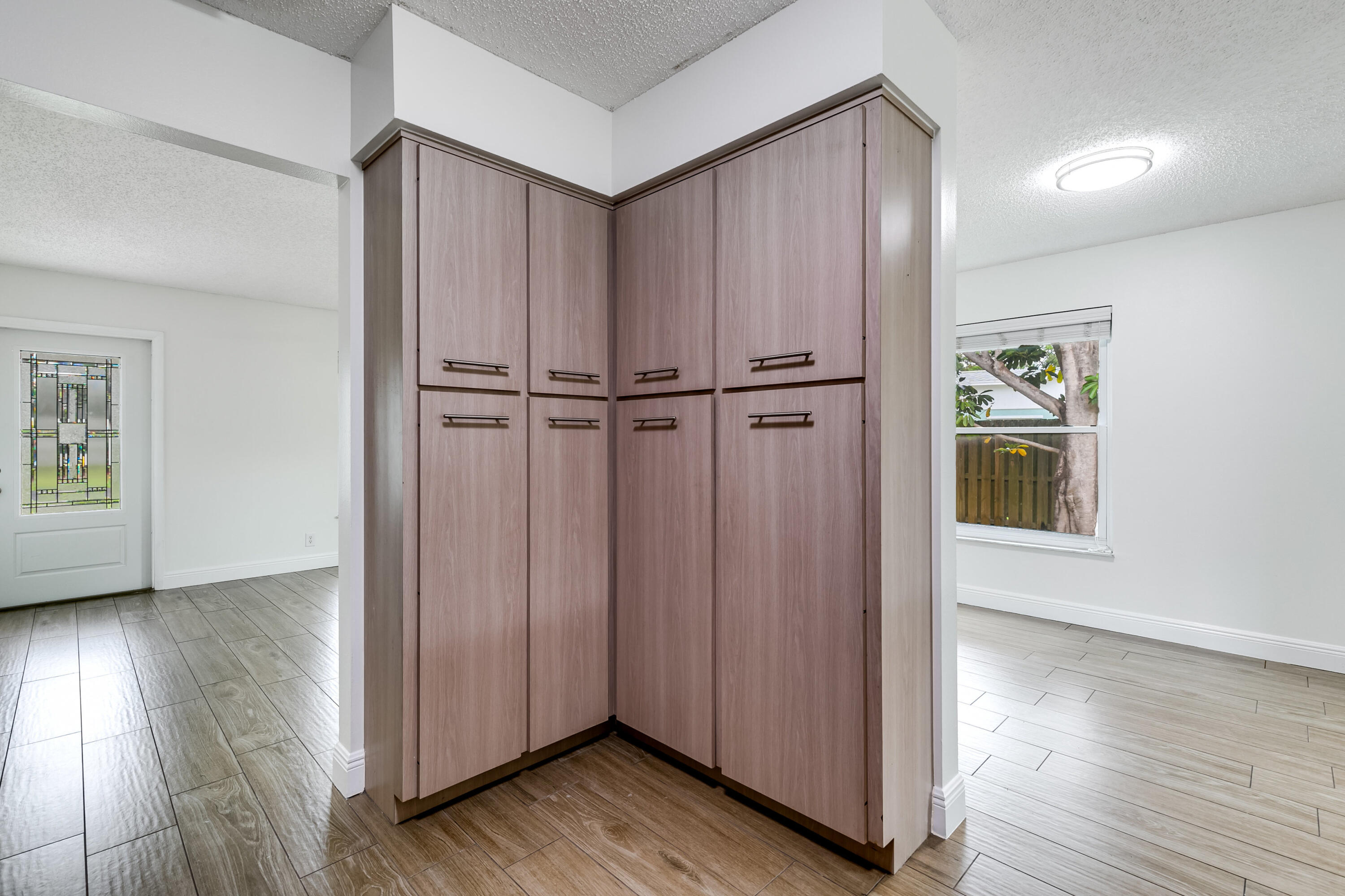 8901 SE Sandcastle Circle