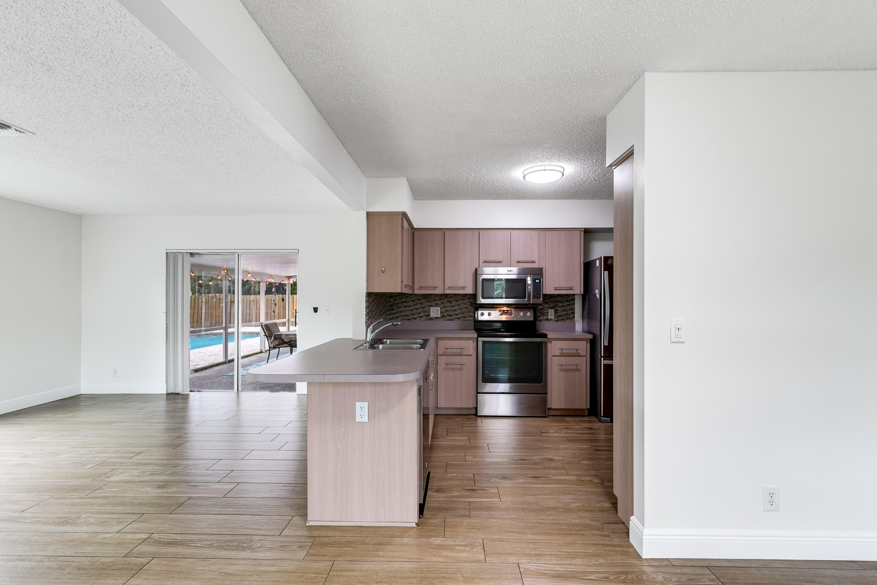 8901 SE Sandcastle Circle