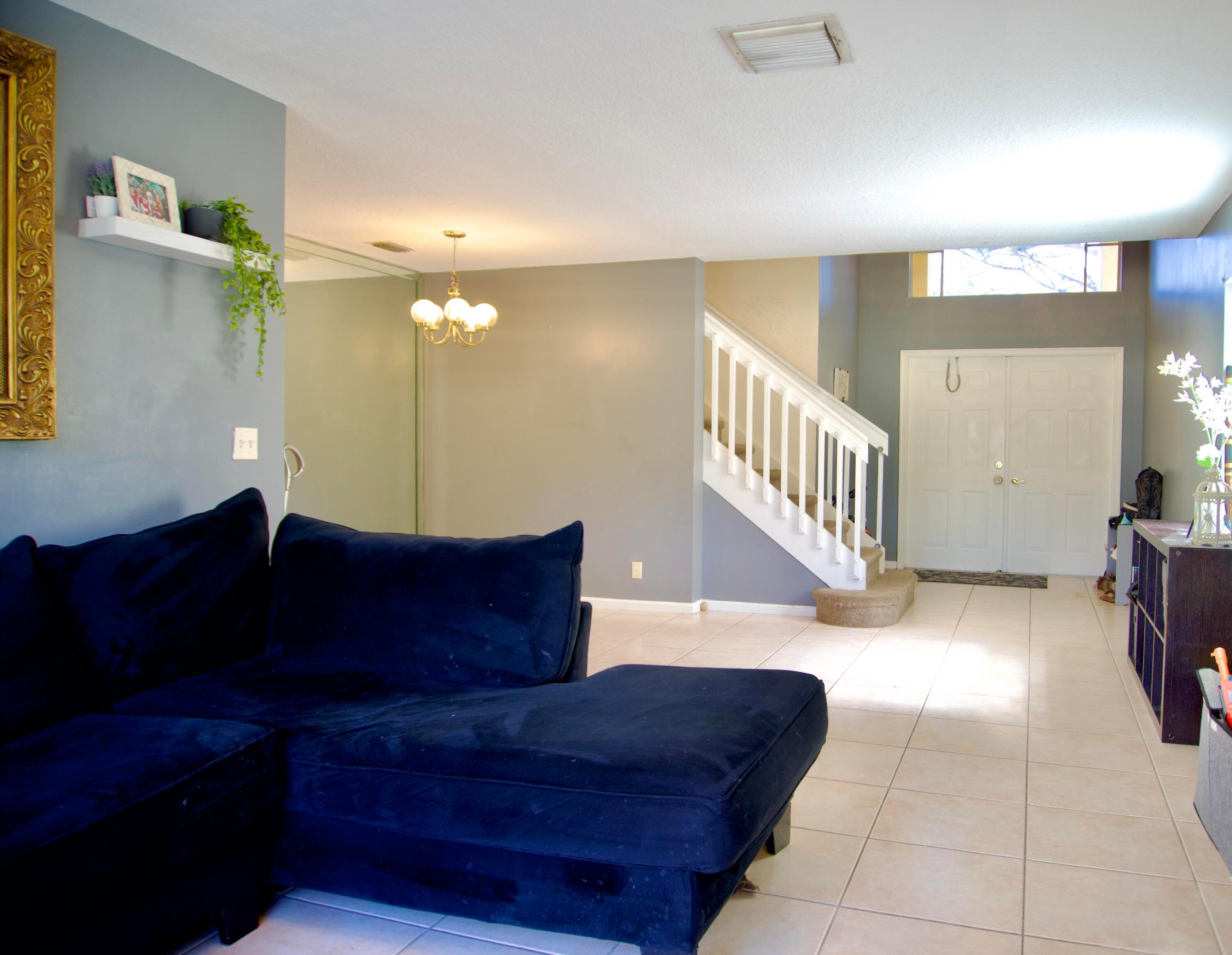 1043 Aspri Way