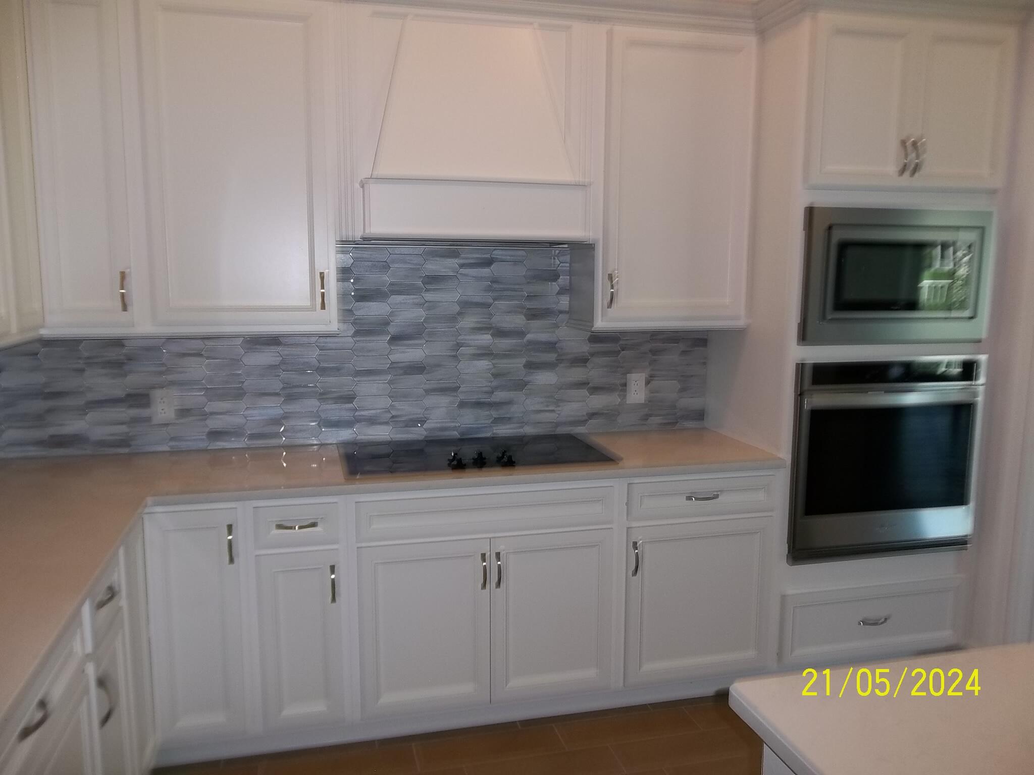 9884 SW Meridian Way