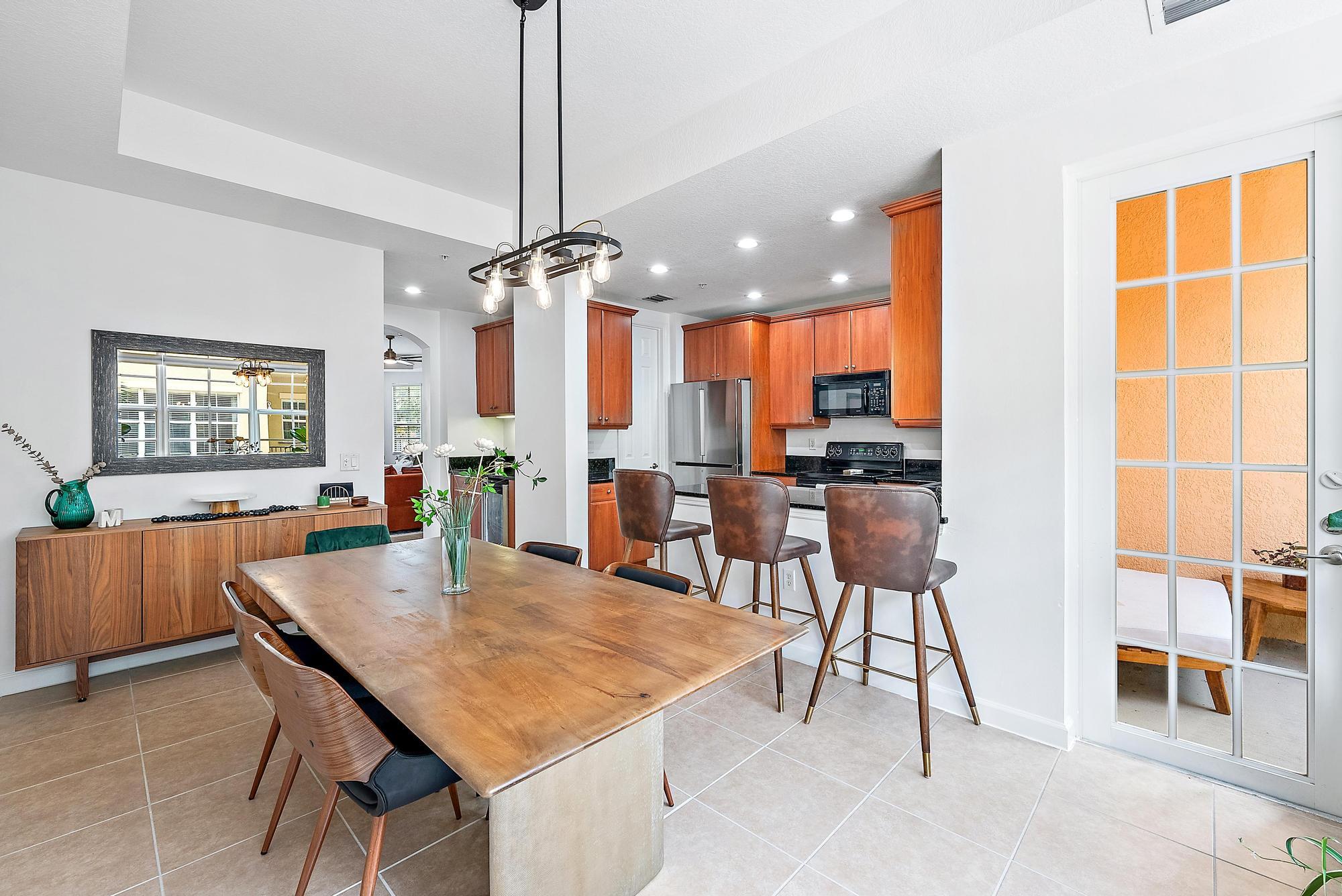 2663 Ravella Lane