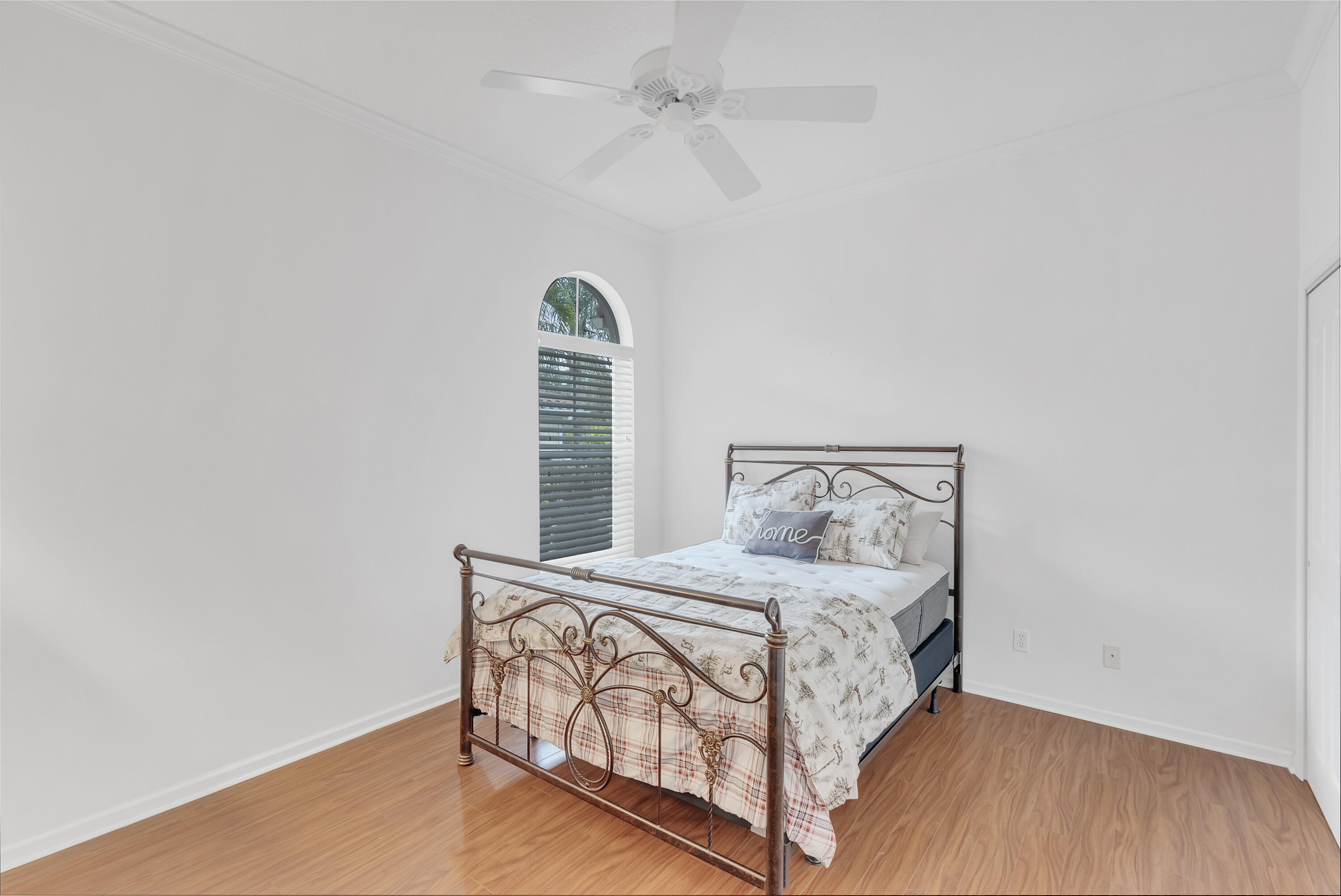 1287 NW Mossy Oak Way