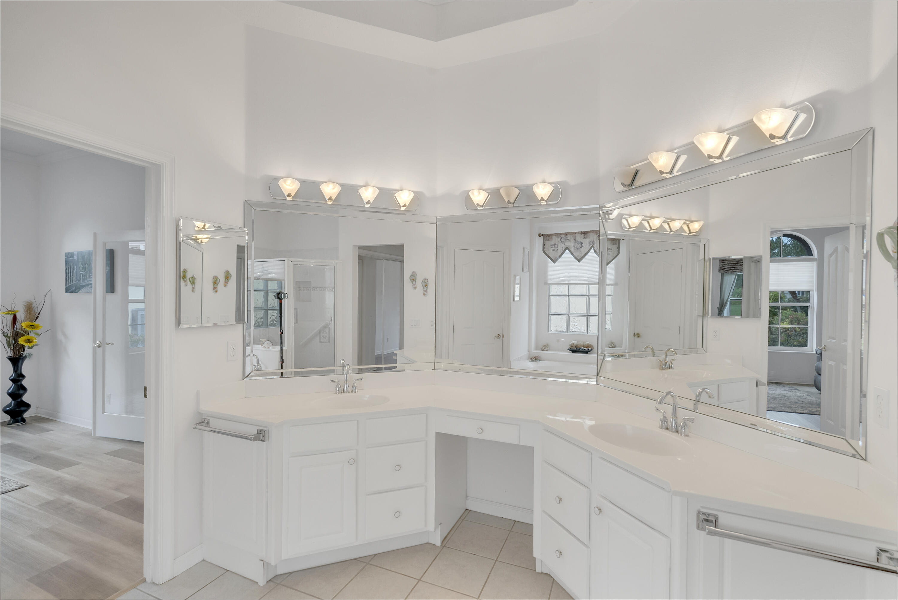 1287 NW Mossy Oak Way