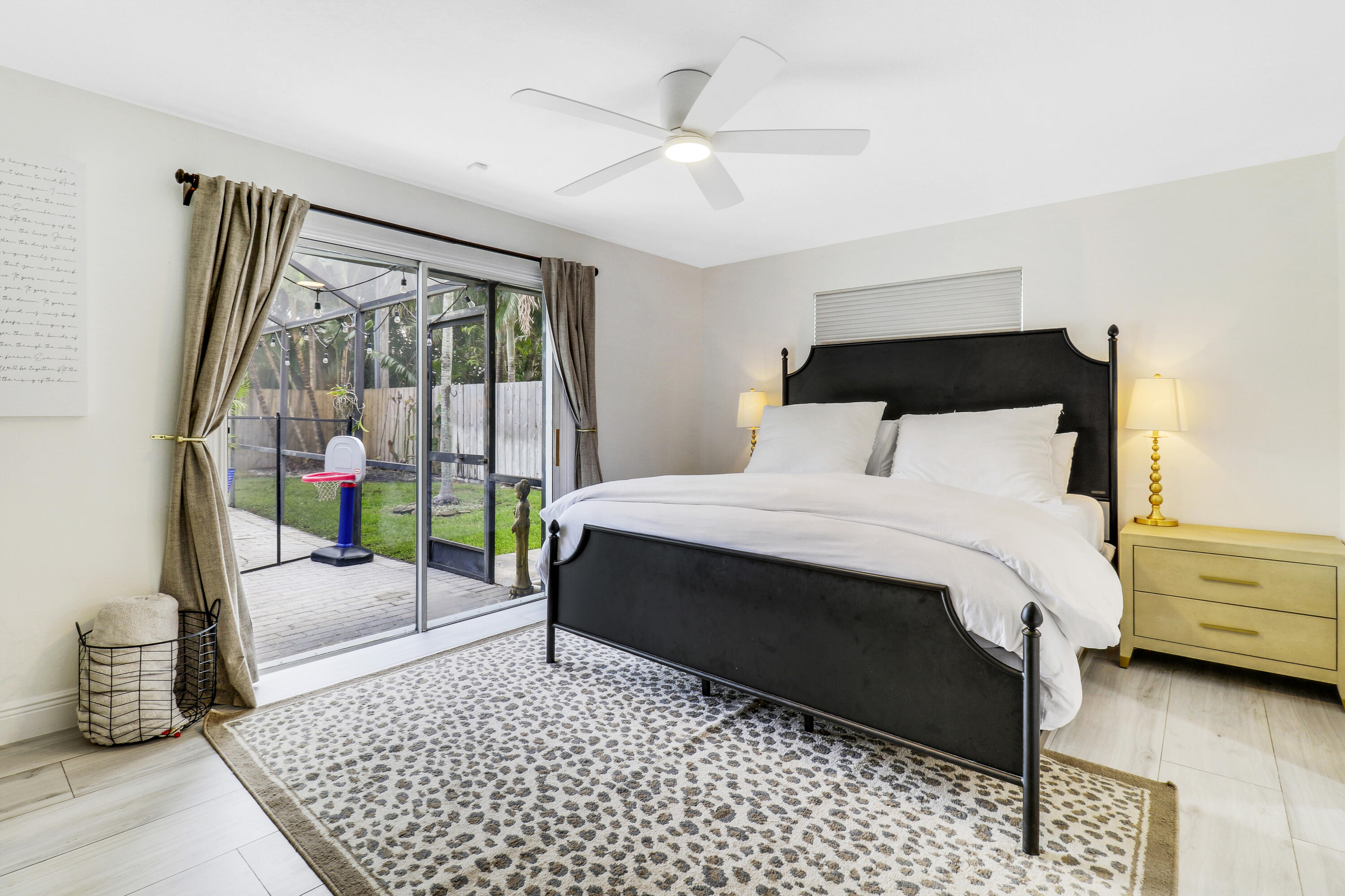 3841 Buttercup Circle S