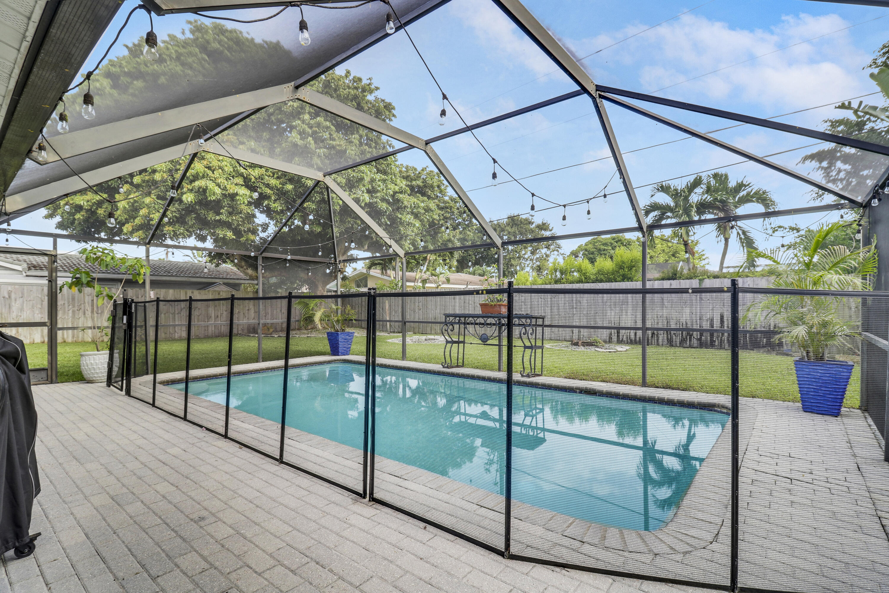 3841 Buttercup Circle S