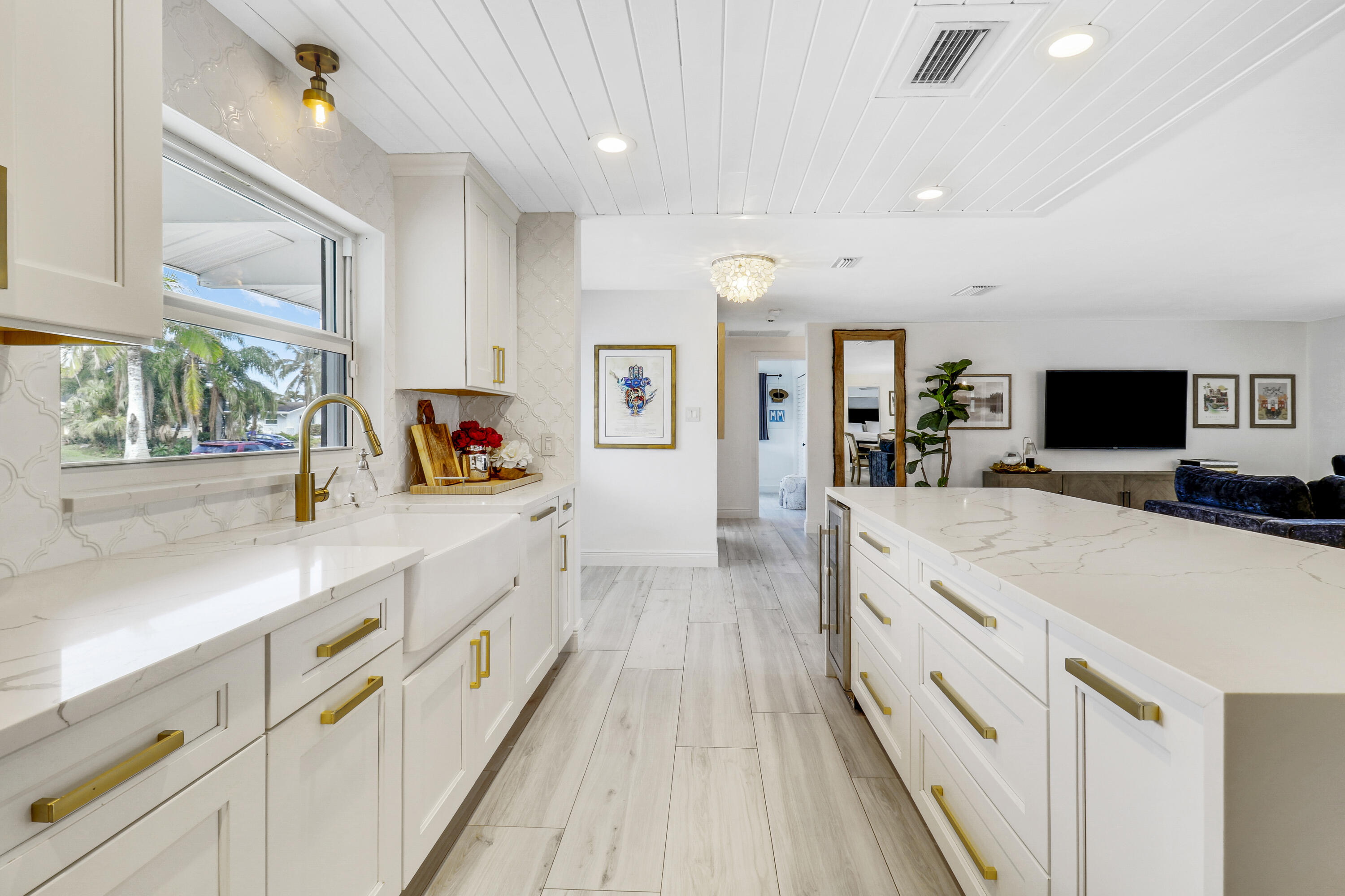 3841 Buttercup Circle S