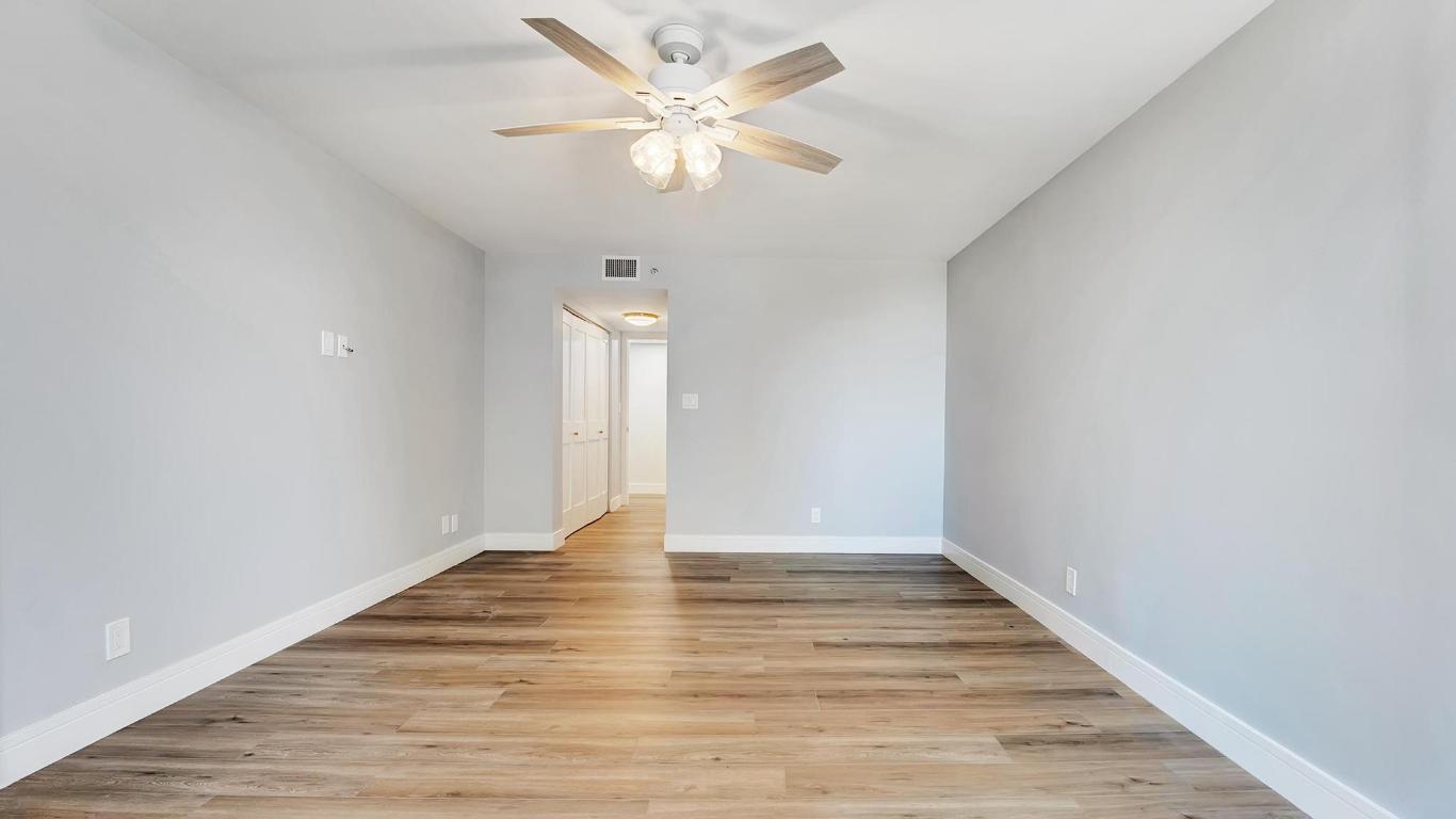 5280 N Ocean Drive 3f