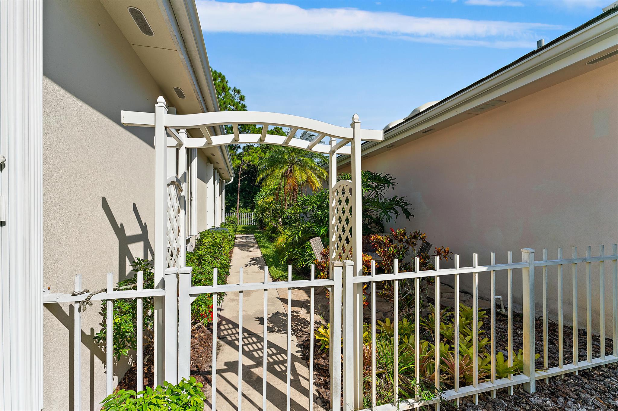 7516 SE Marsh Fern Lane