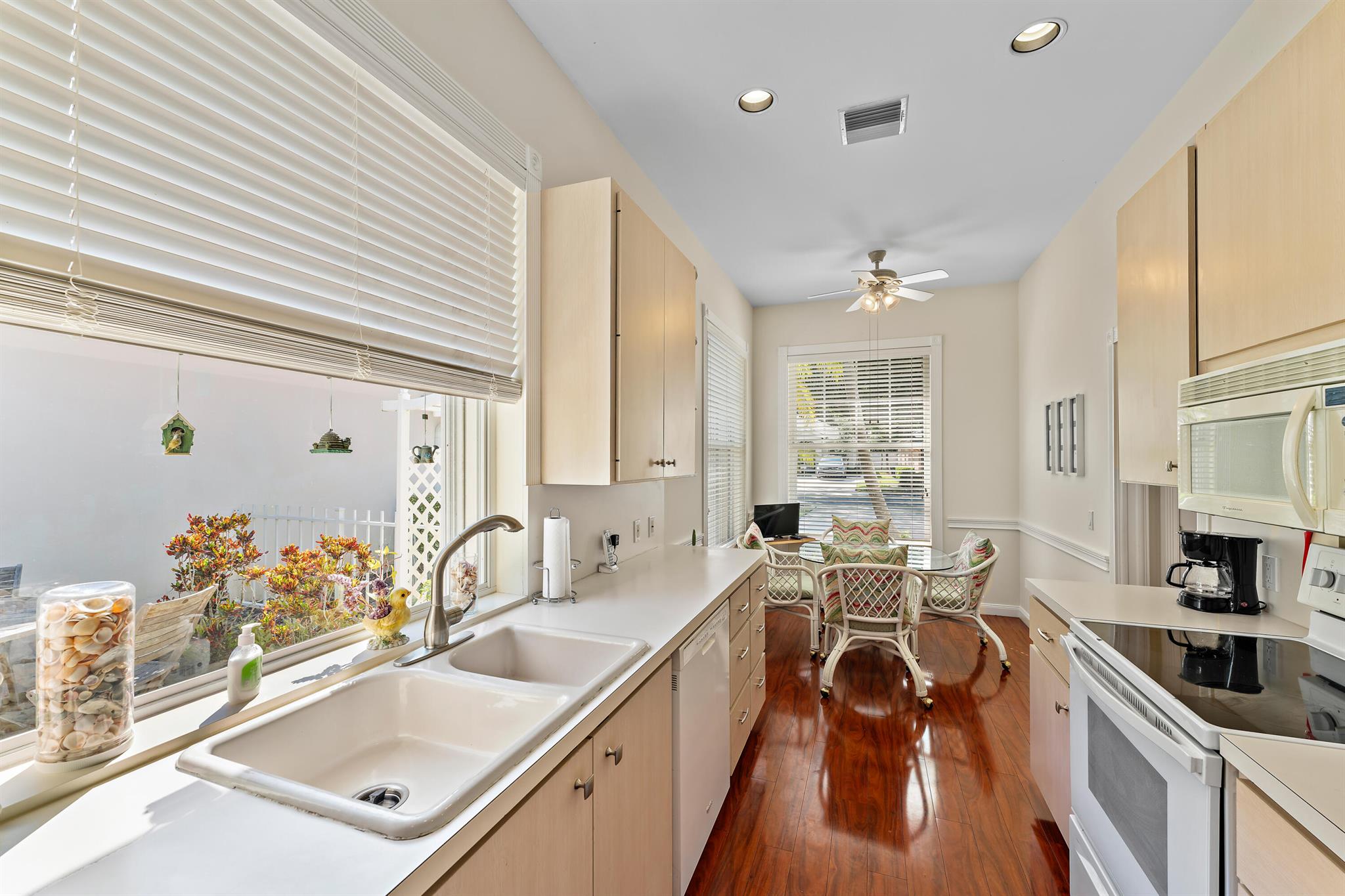 7516 SE Marsh Fern Lane