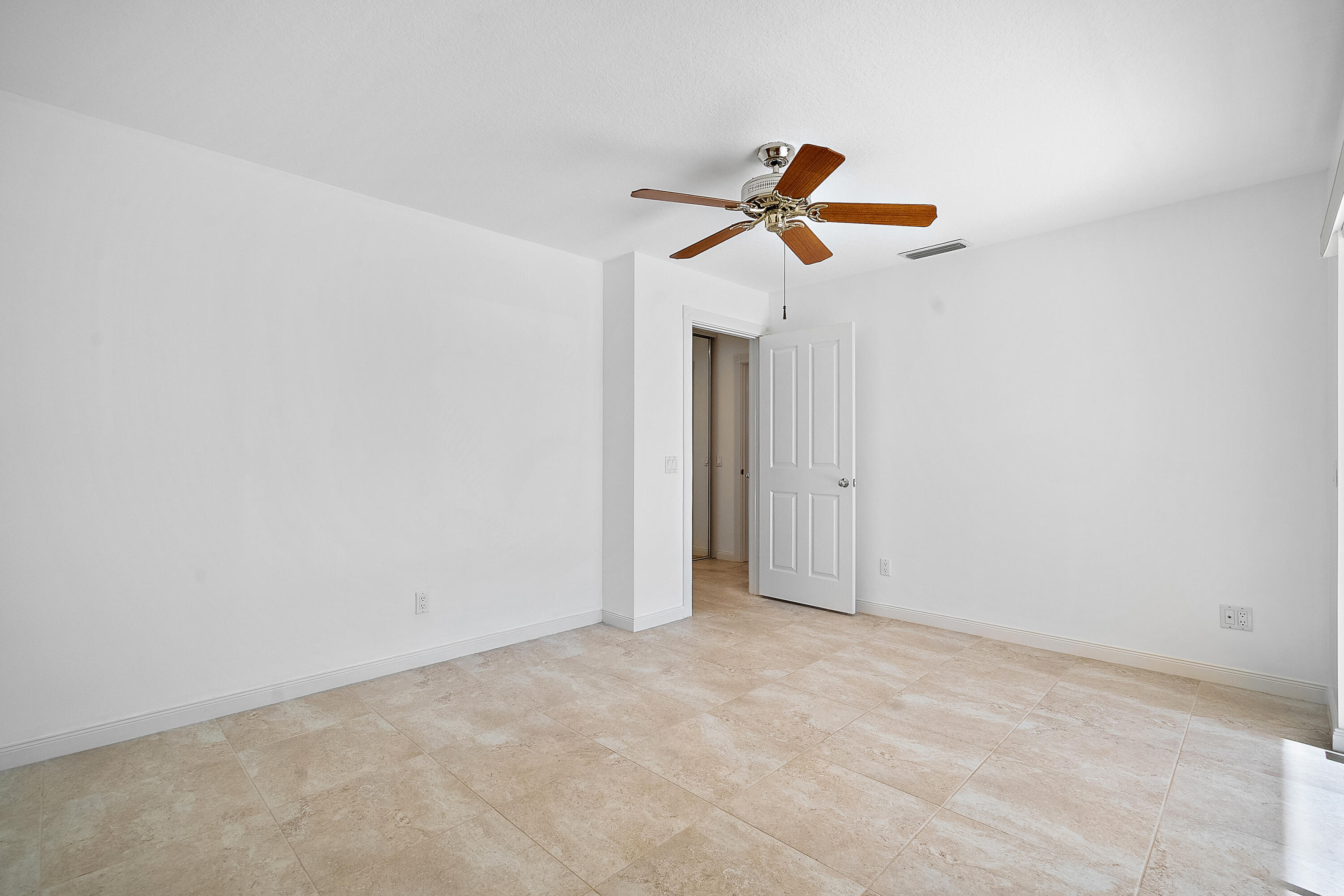 1226 NW Sun Terrace Circle D