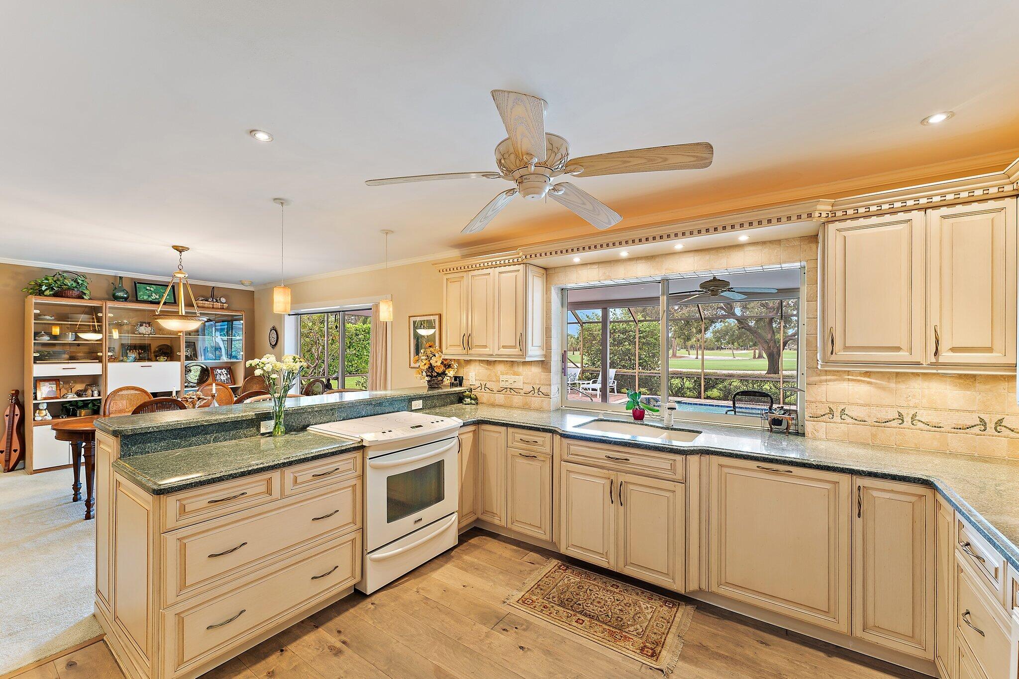 138 SE Turtle Creek Drive