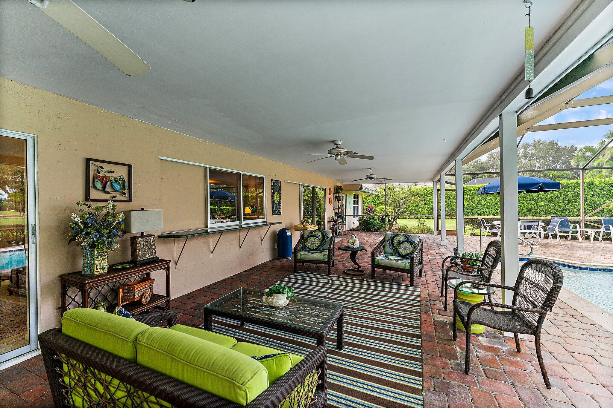 138 SE Turtle Creek Drive