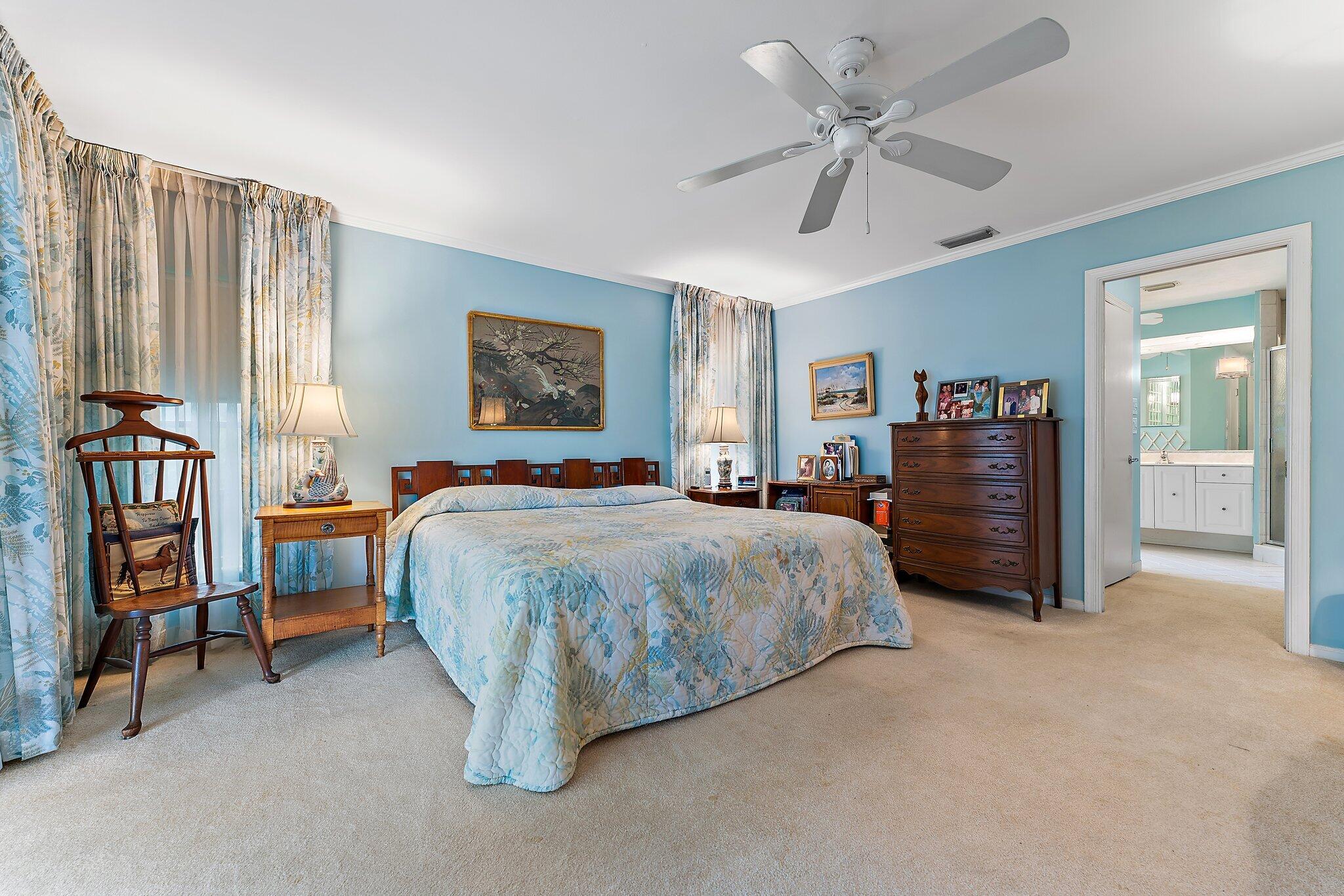 138 SE Turtle Creek Drive