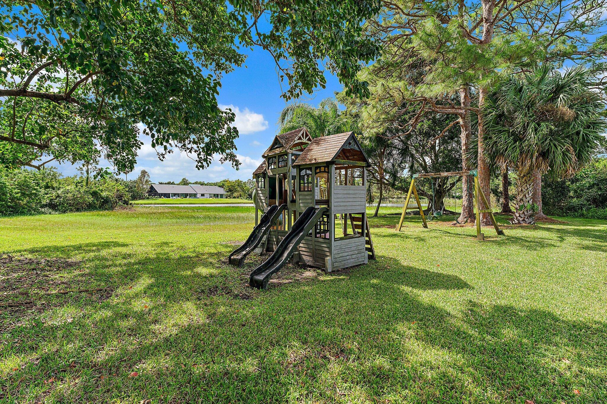 2505 SE Ranch Acres Circle