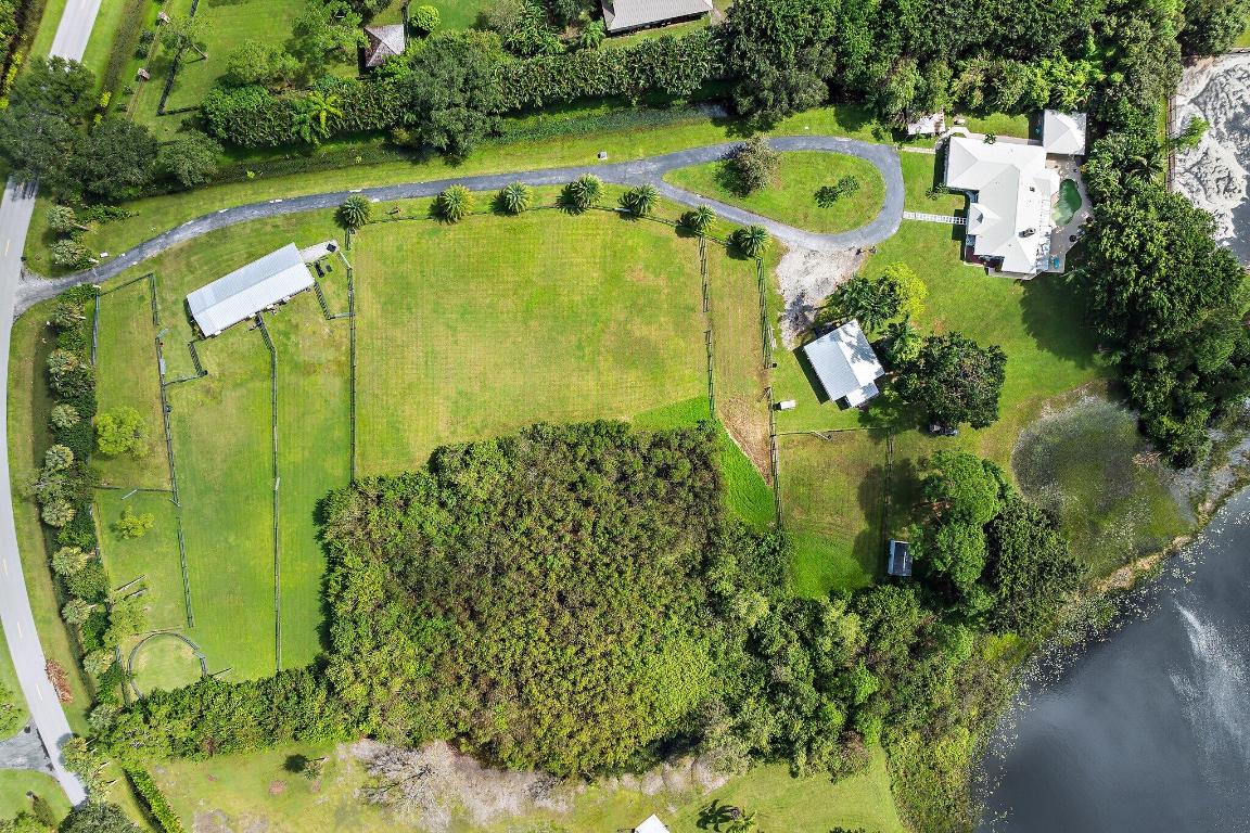 2505 SE Ranch Acres Circle