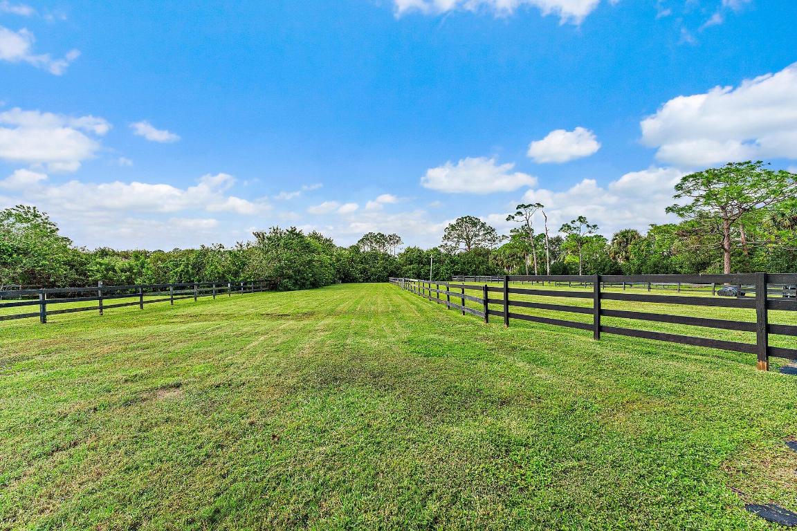 2505 SE Ranch Acres Circle