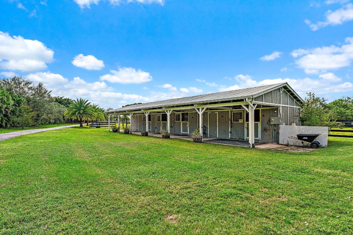 2505 SE Ranch Acres Circle