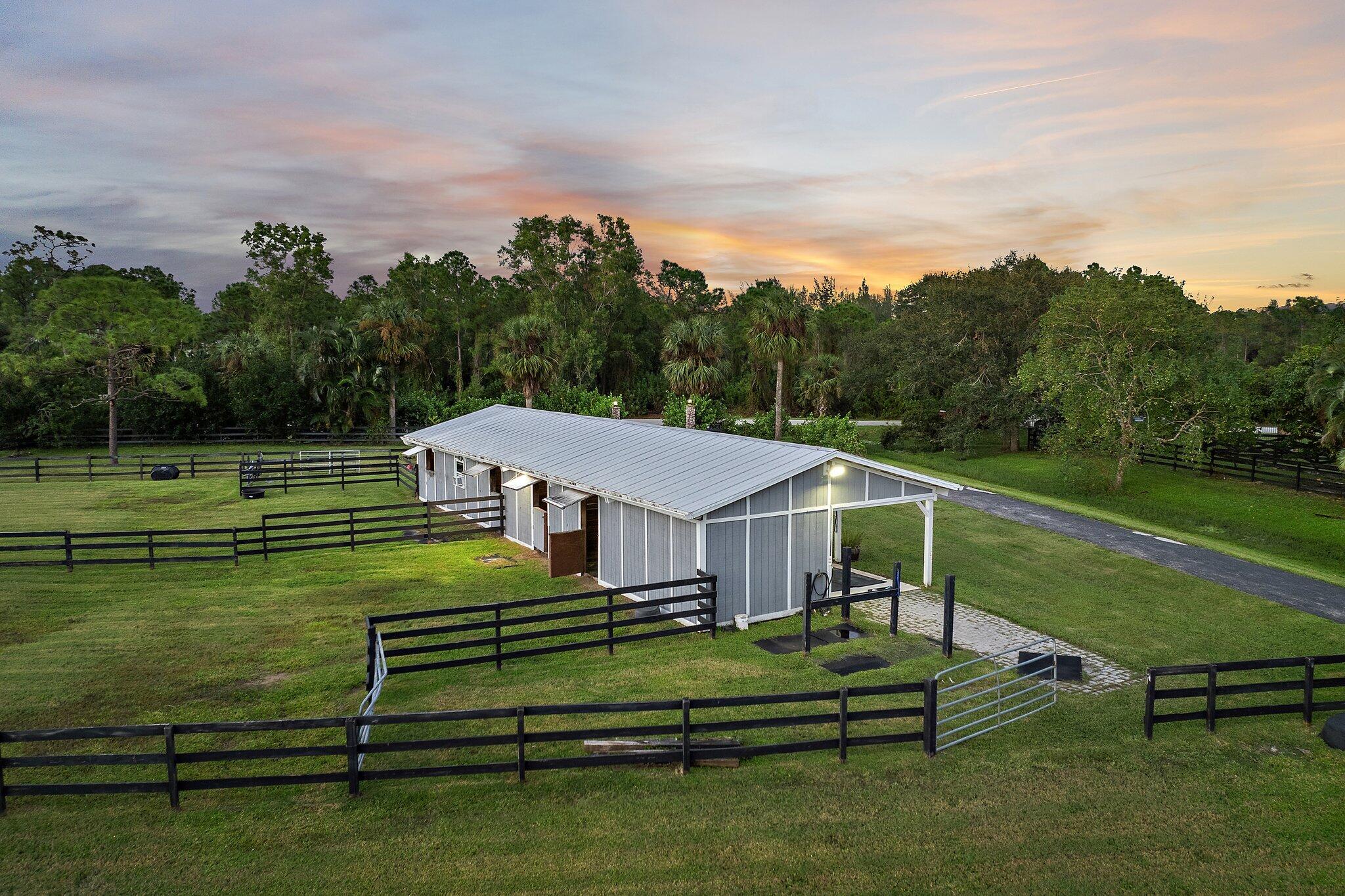 2505 SE Ranch Acres Circle