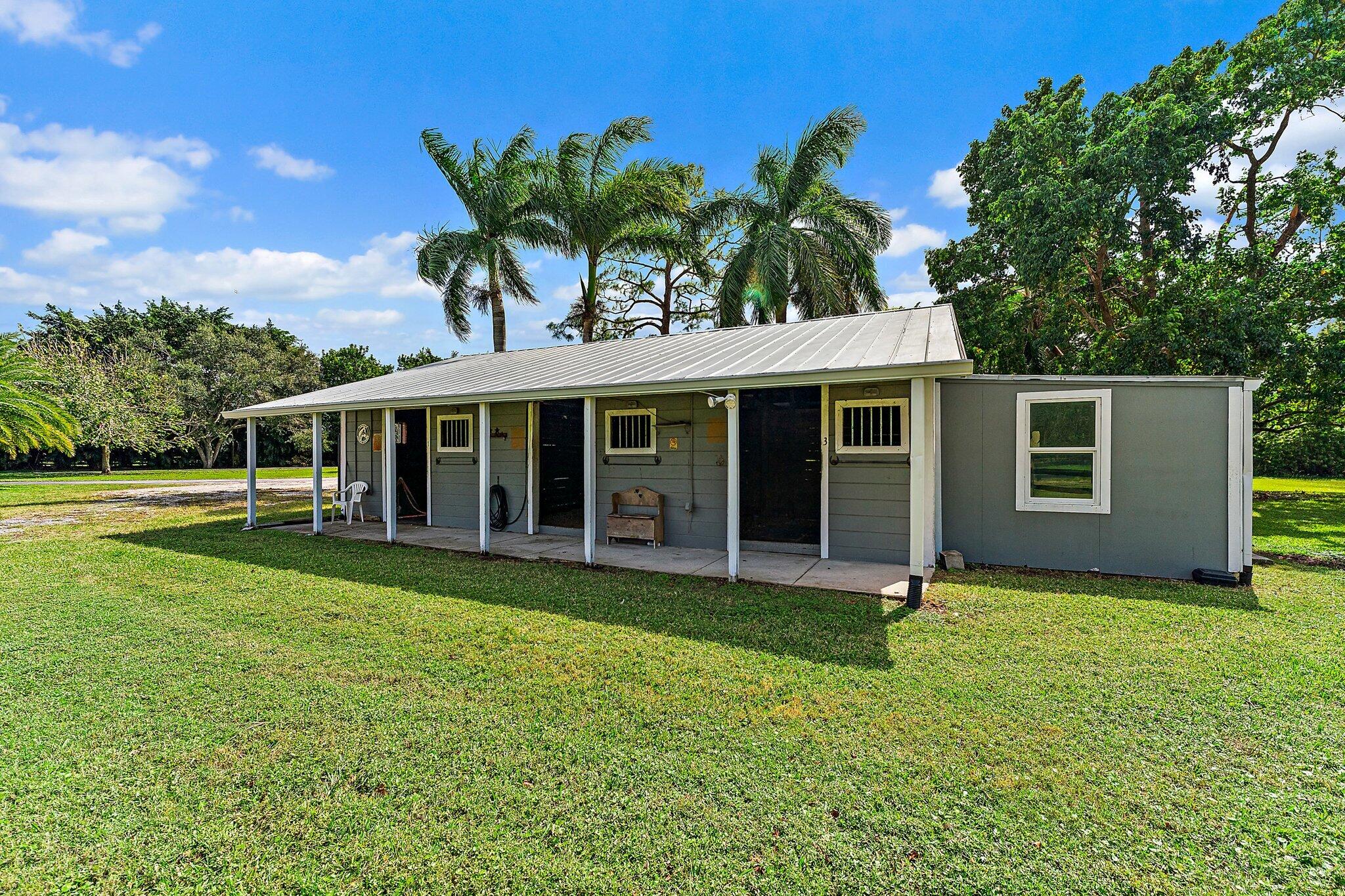 2505 SE Ranch Acres Circle