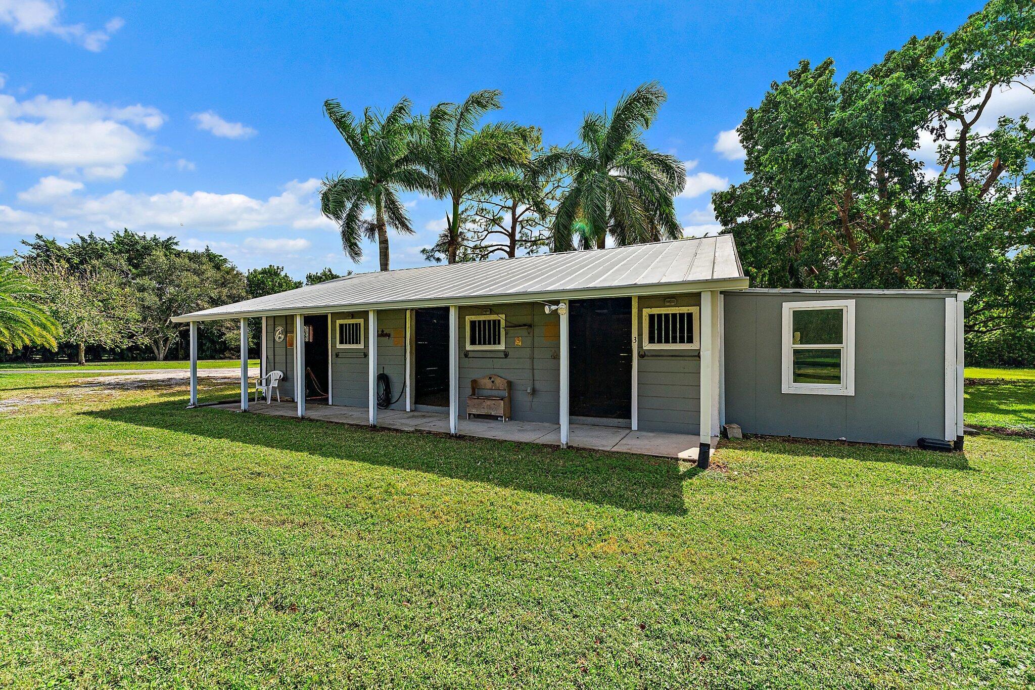 2505 SE Ranch Acres Circle