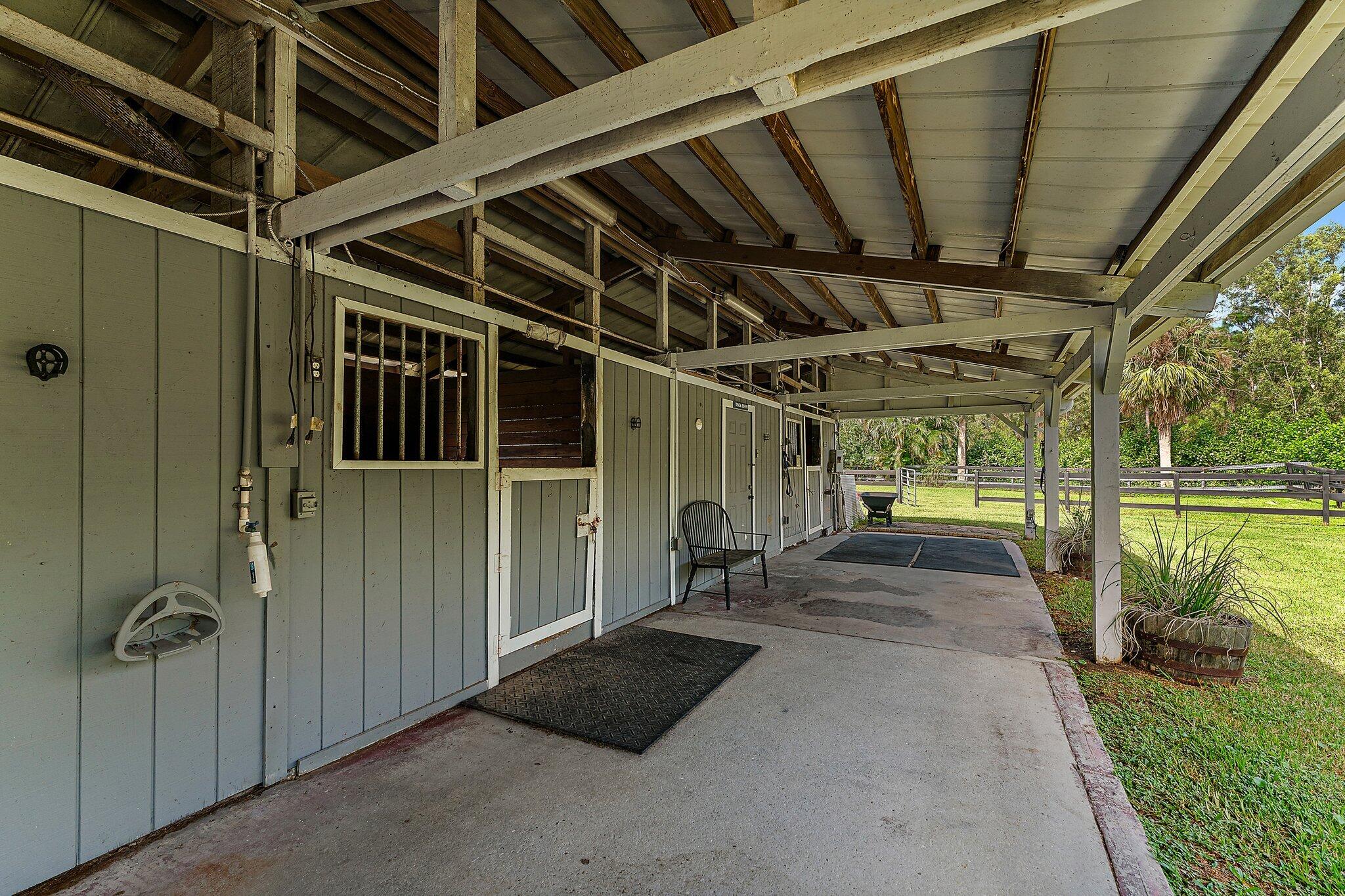 2505 SE Ranch Acres Circle