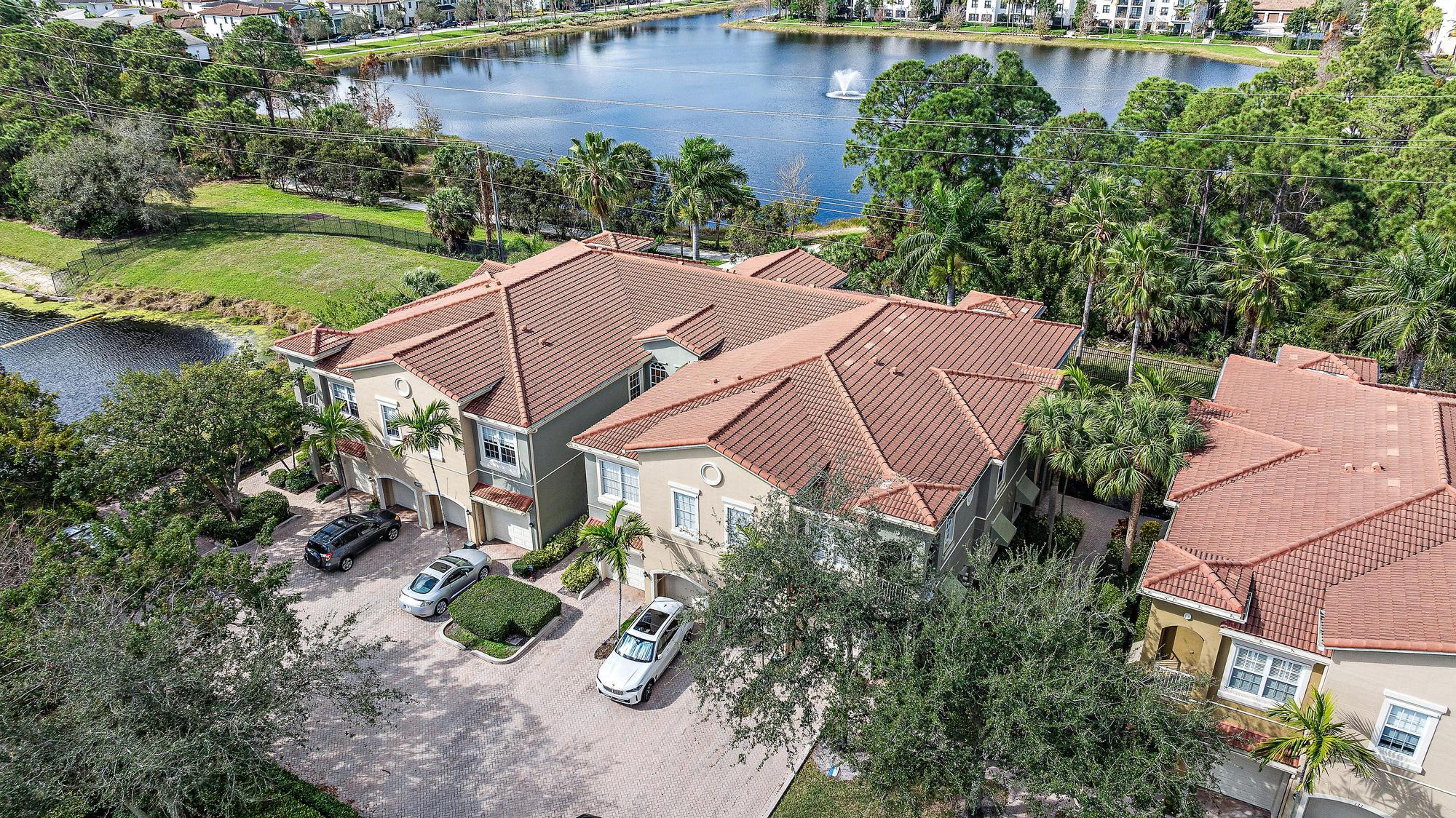 4921 Bonsai 101 Circle 101