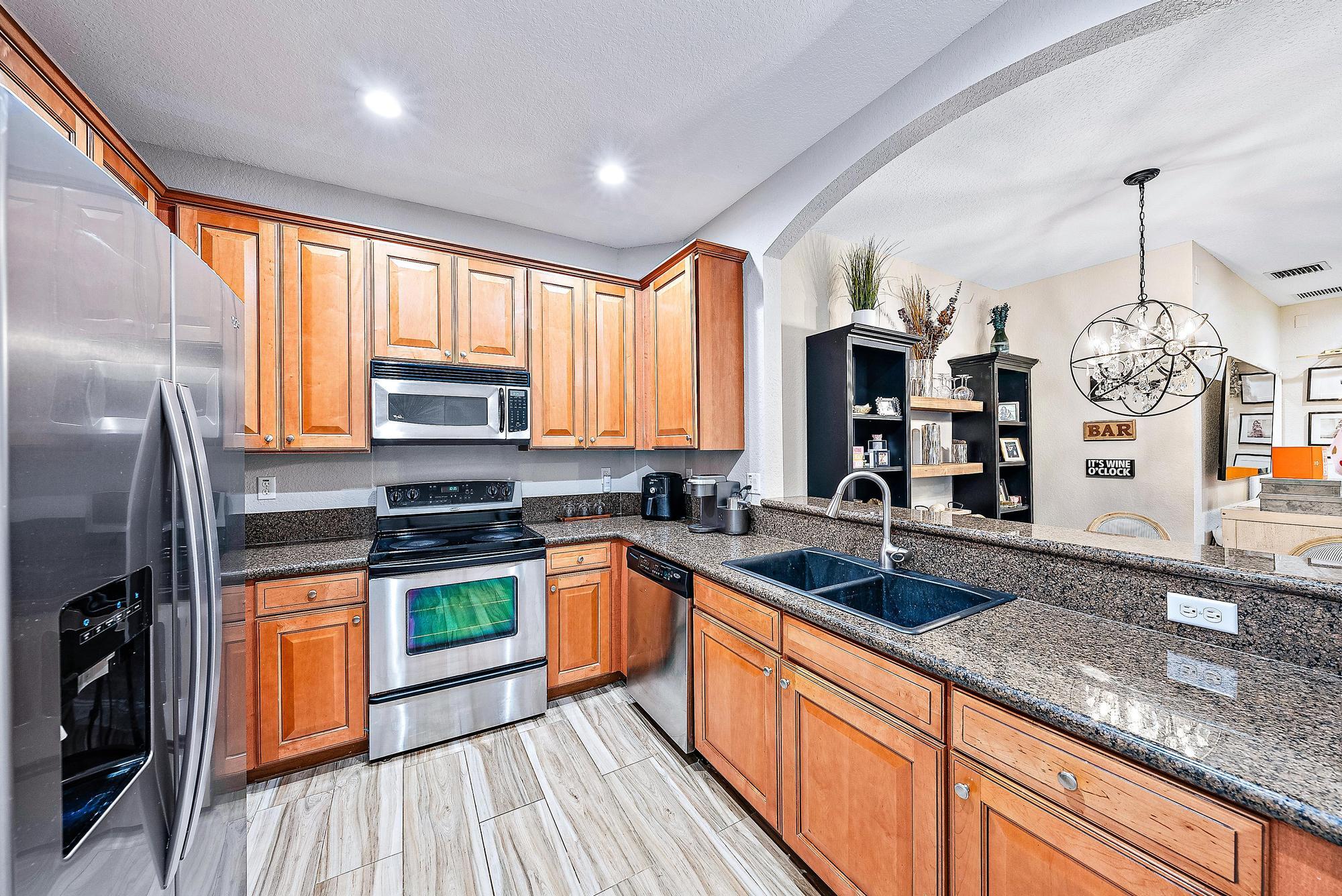 4921 Bonsai 101 Circle 101