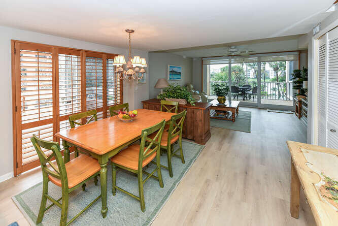 353 S Us Highway 1 C301