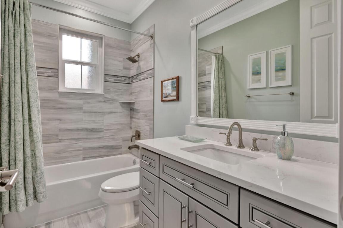 4041 Community Drive