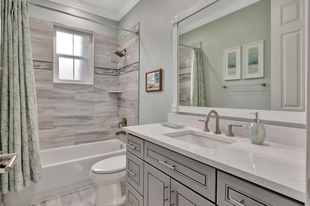 4041 Community Drive