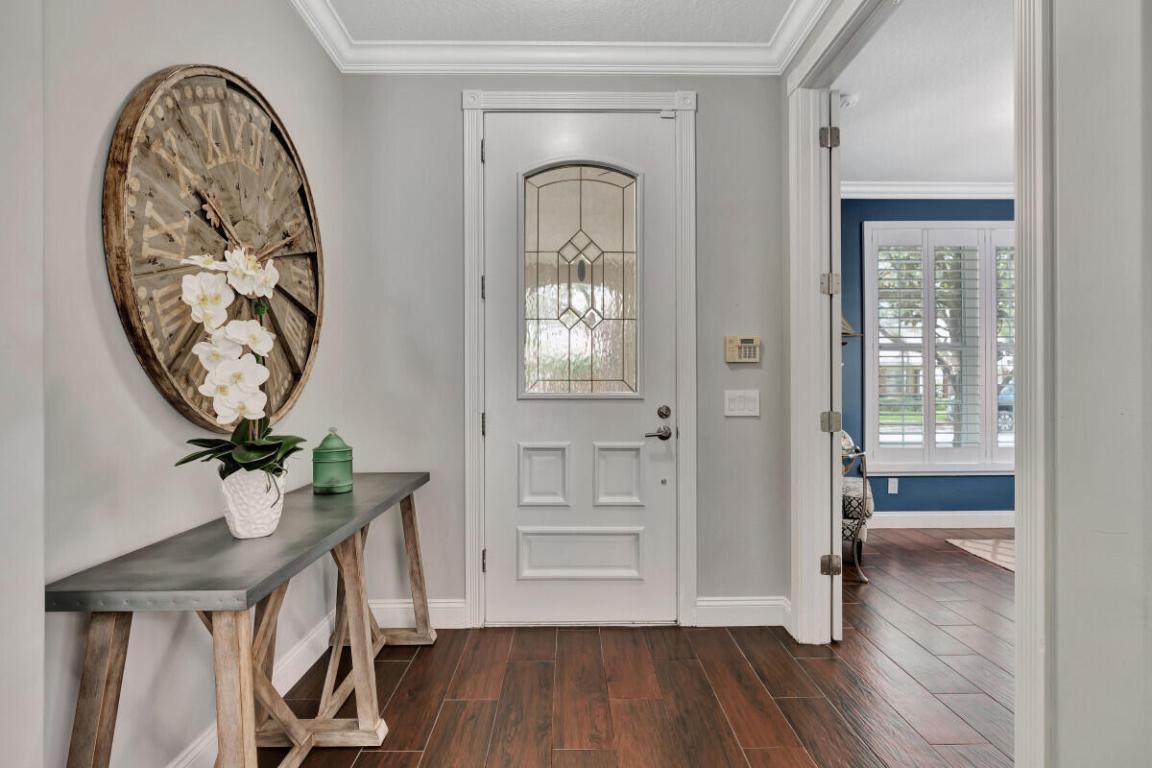 4041 Community Drive