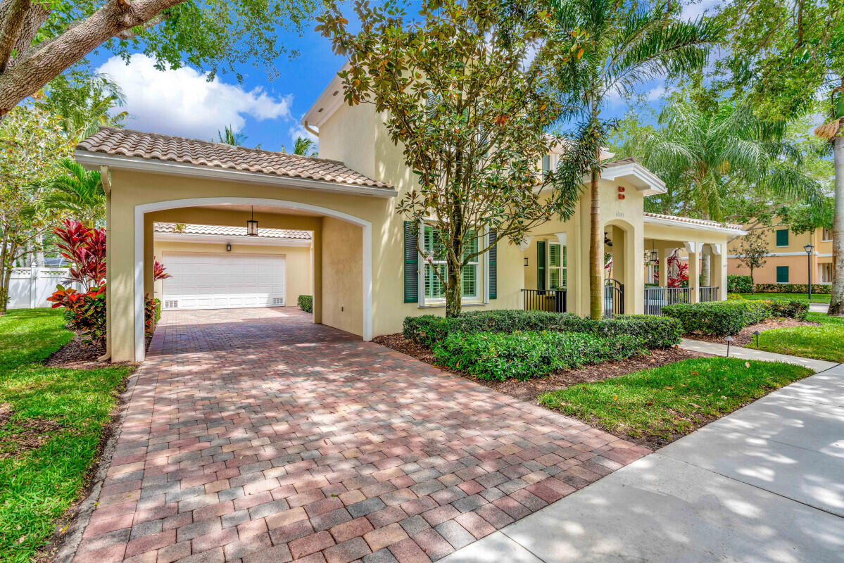 4041 Community Drive