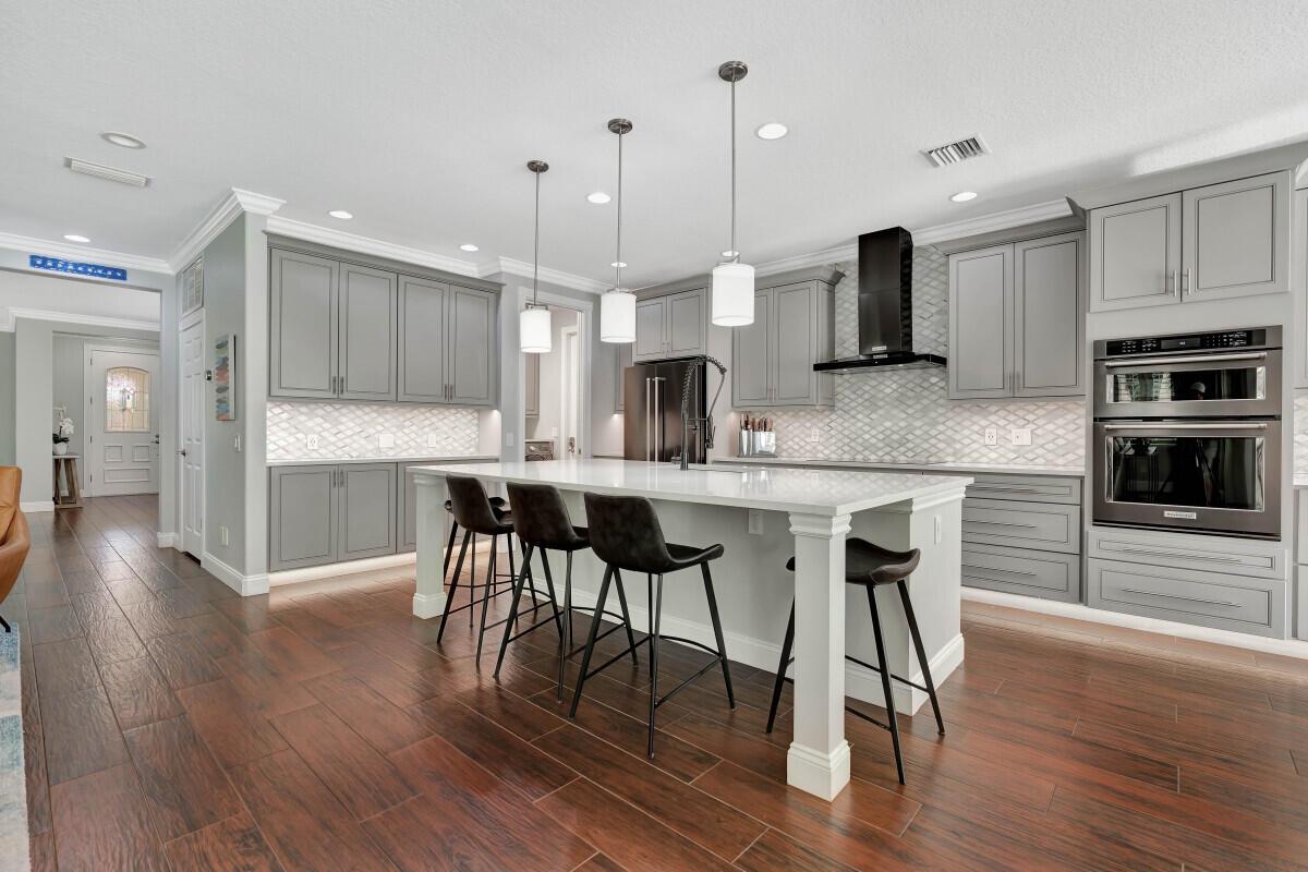 4041 Community Drive