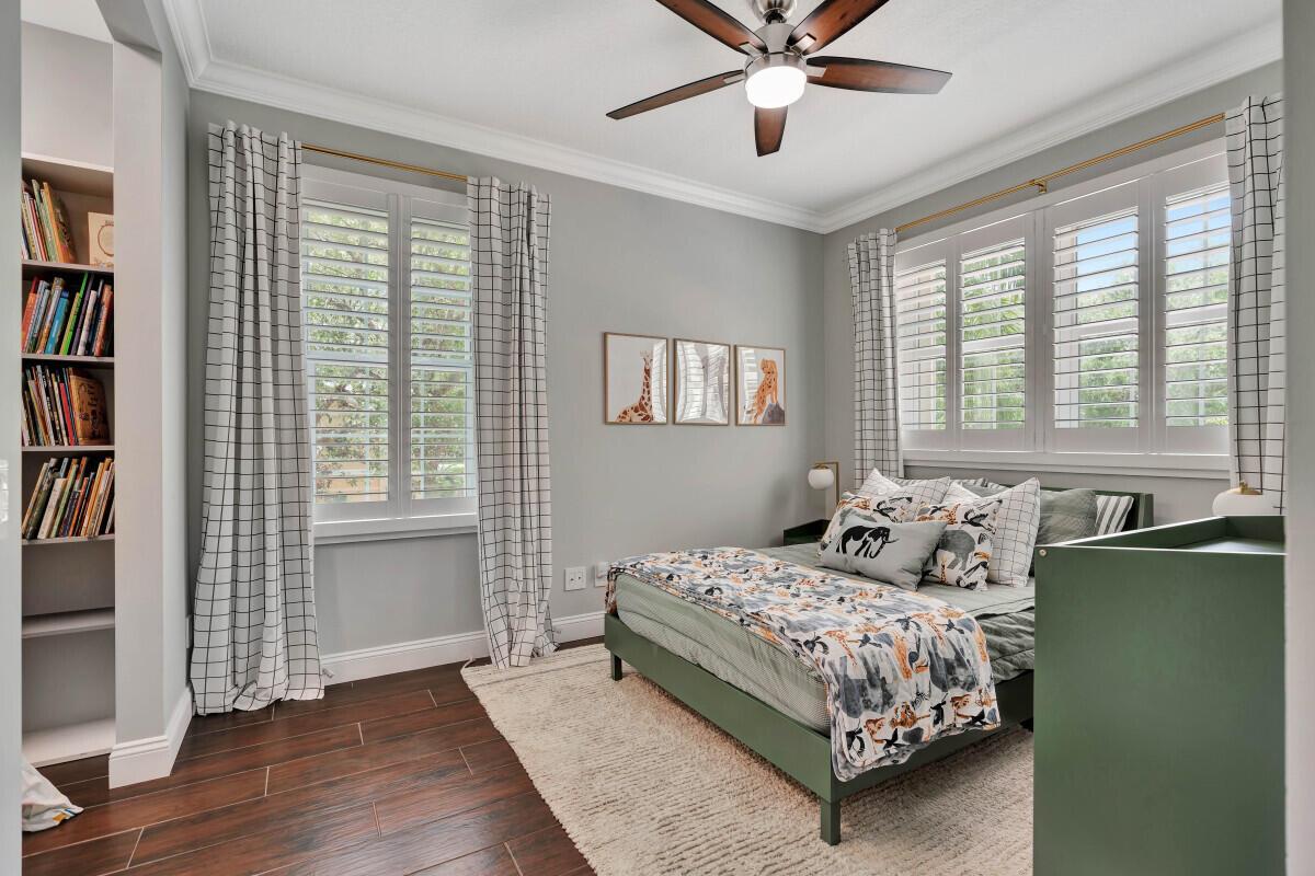 4041 Community Drive