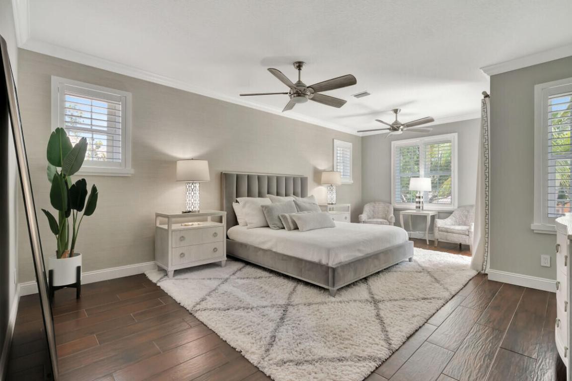 4041 Community Drive