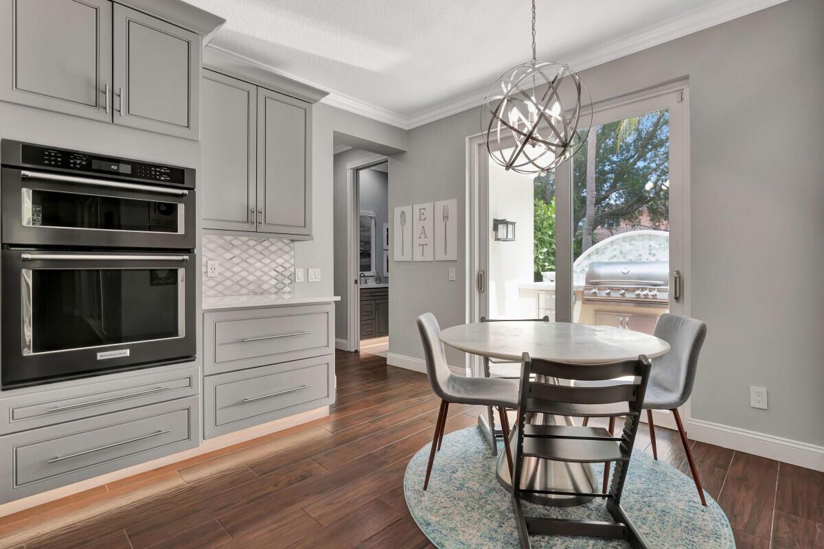 4041 Community Drive