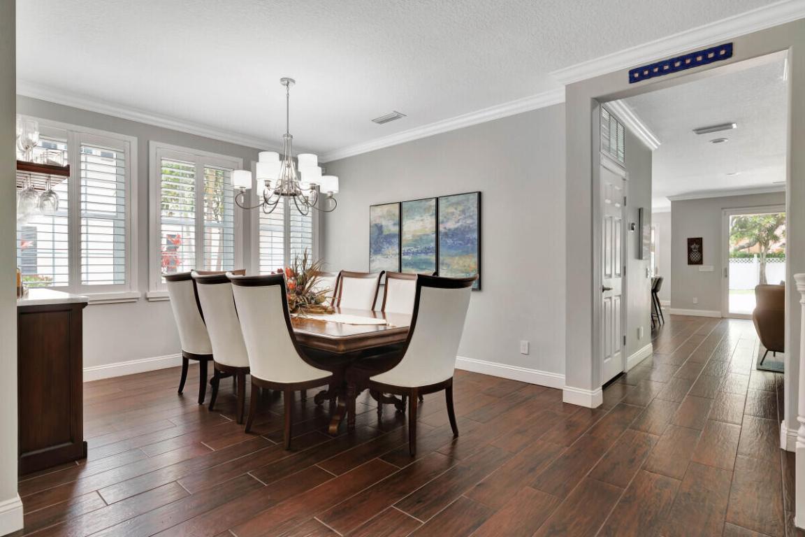 4041 Community Drive