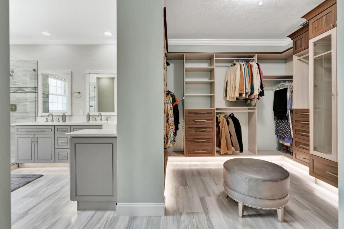 4041 Community Drive