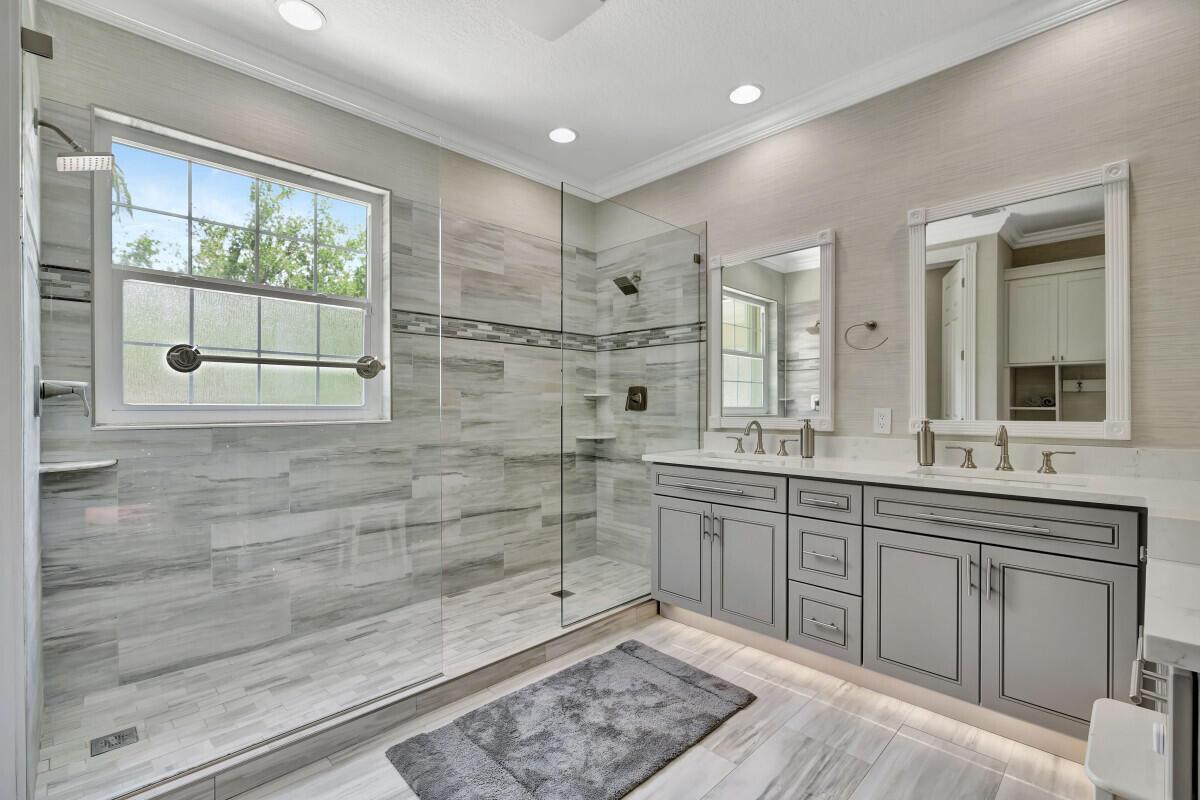 4041 Community Drive