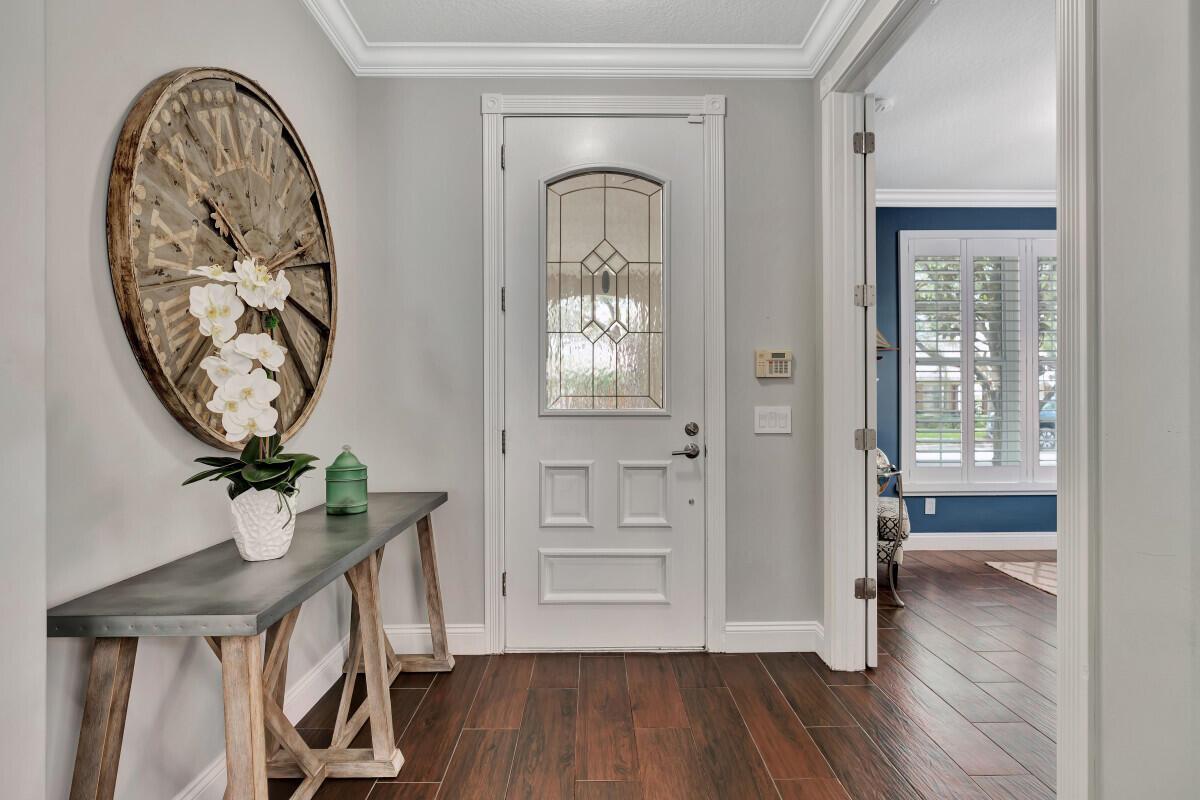 4041 Community Drive