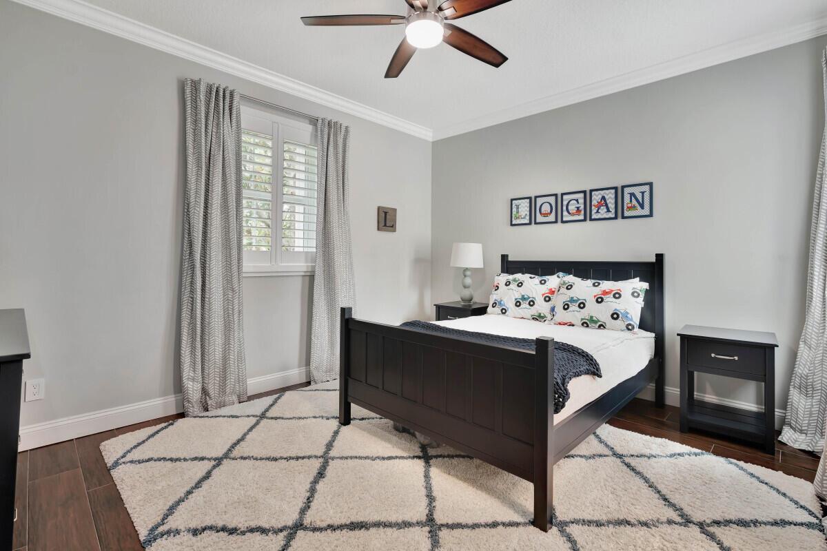 4041 Community Drive