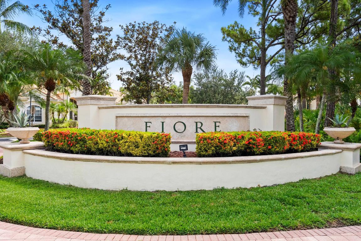 3303 Myrtlewood Circle E