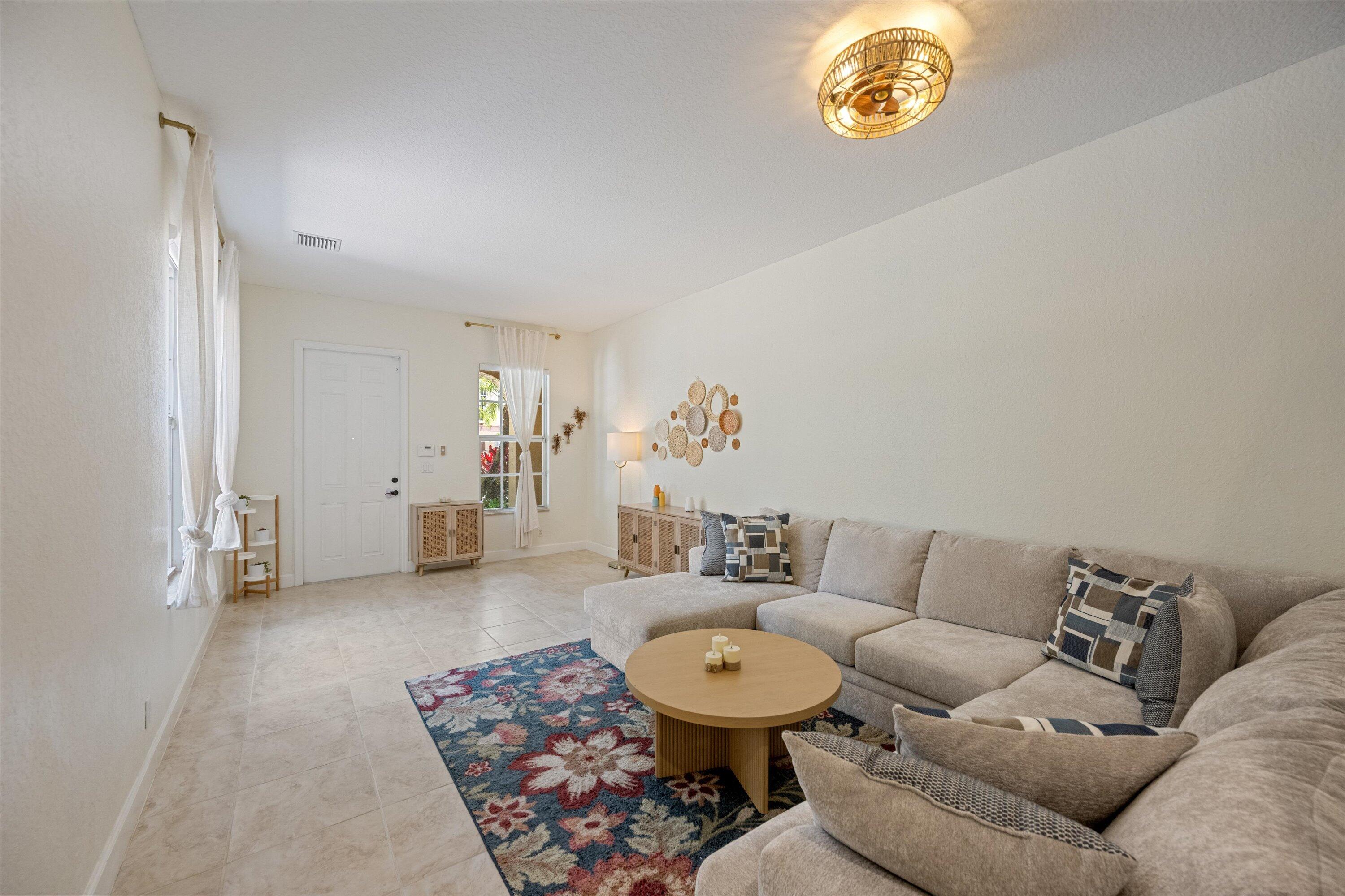 2805 Eagle Rock Circle 4