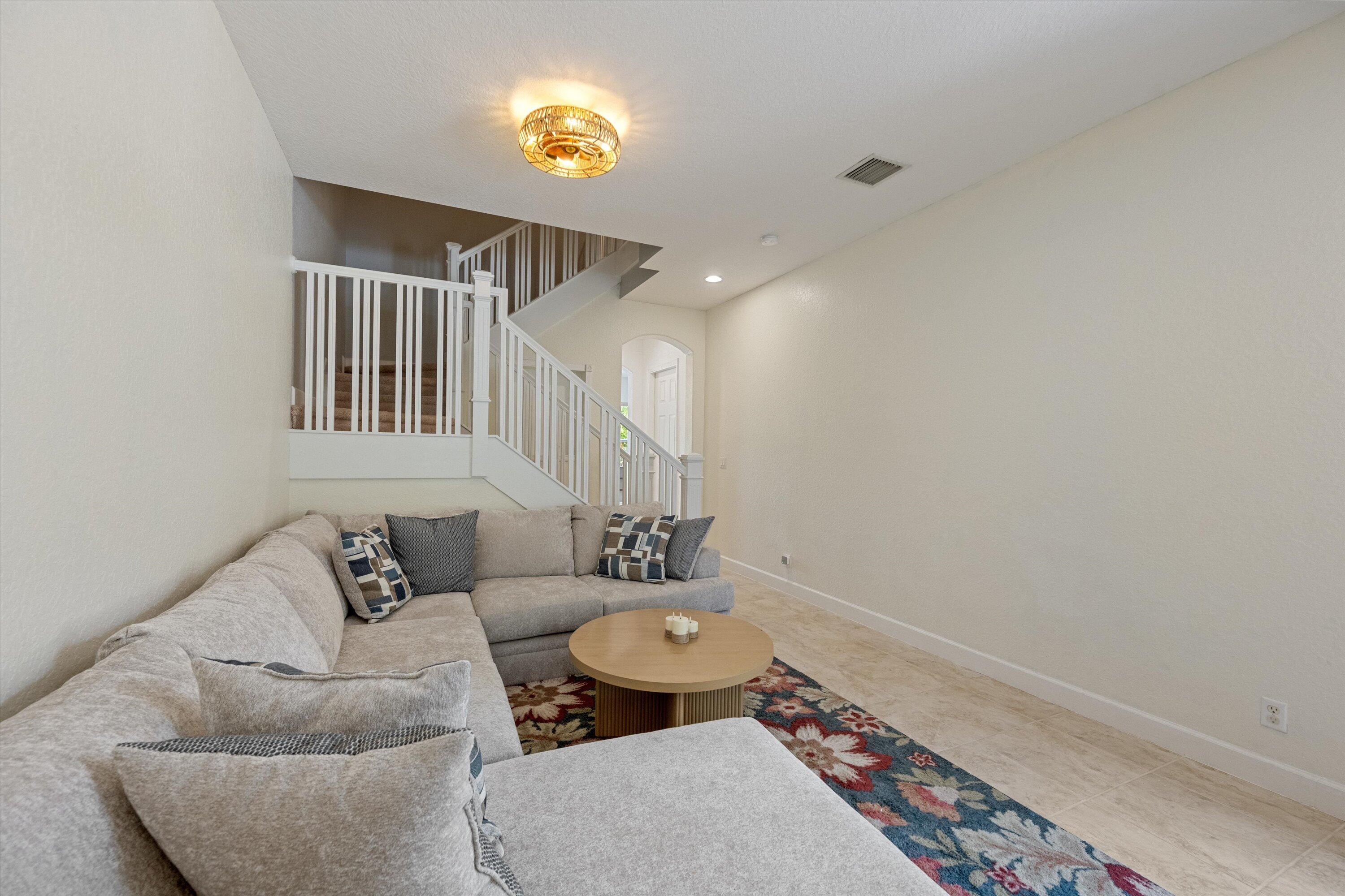 2805 Eagle Rock Circle 4