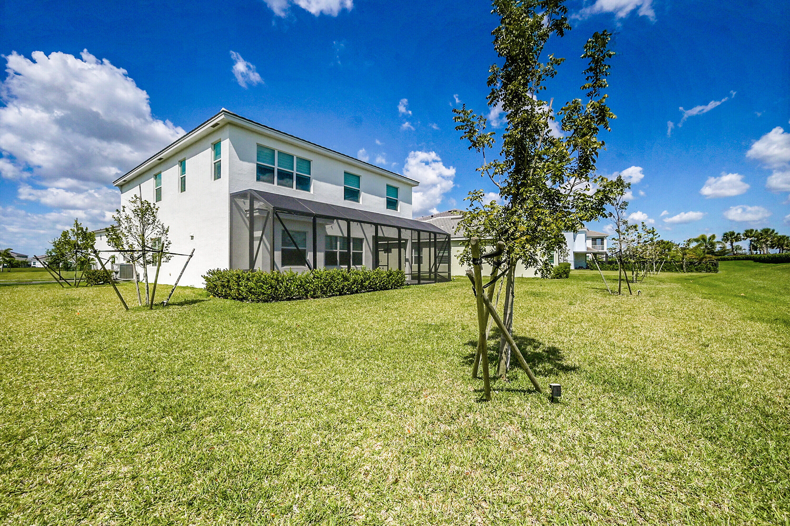 5452 Macoon Way