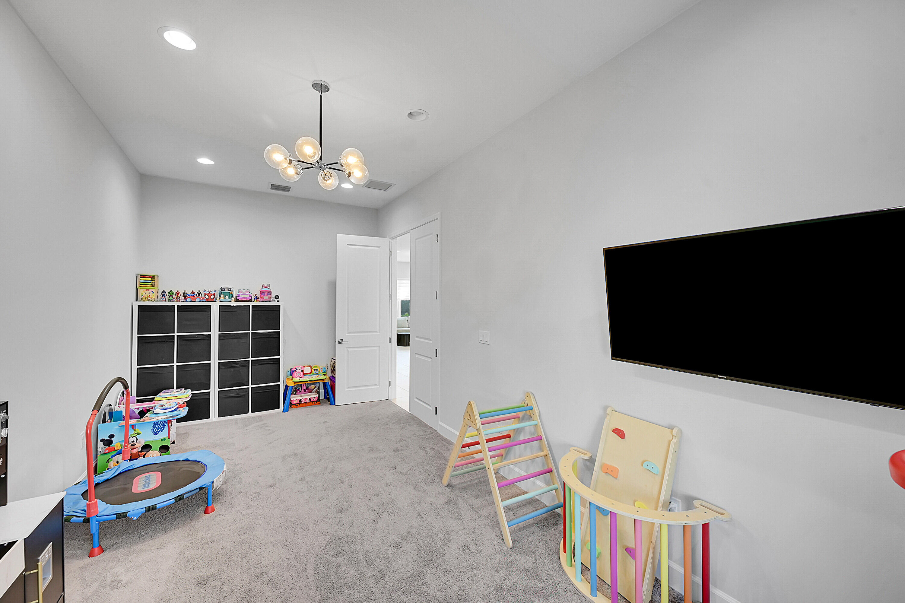 5452 Macoon Way