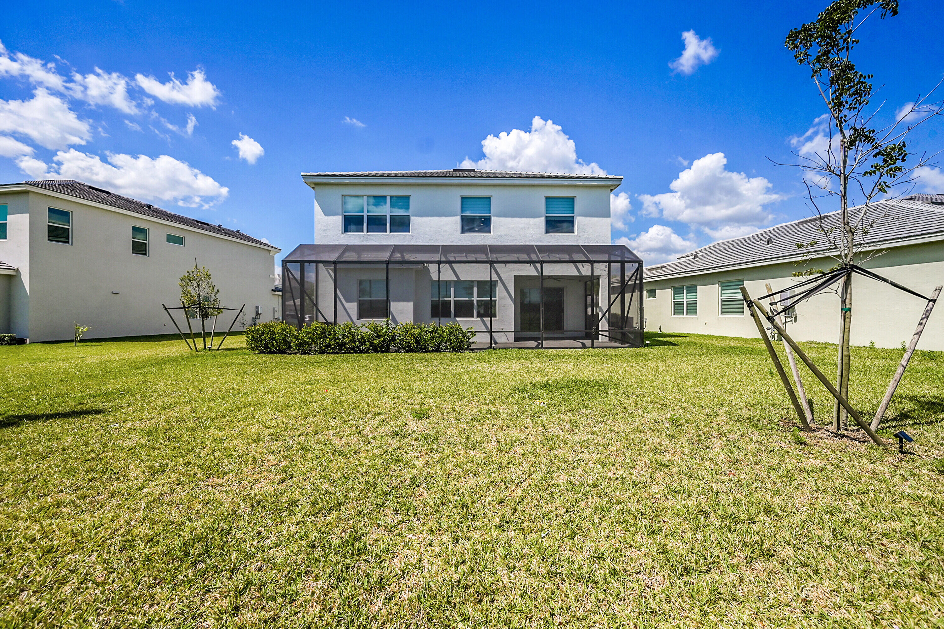 5452 Macoon Way