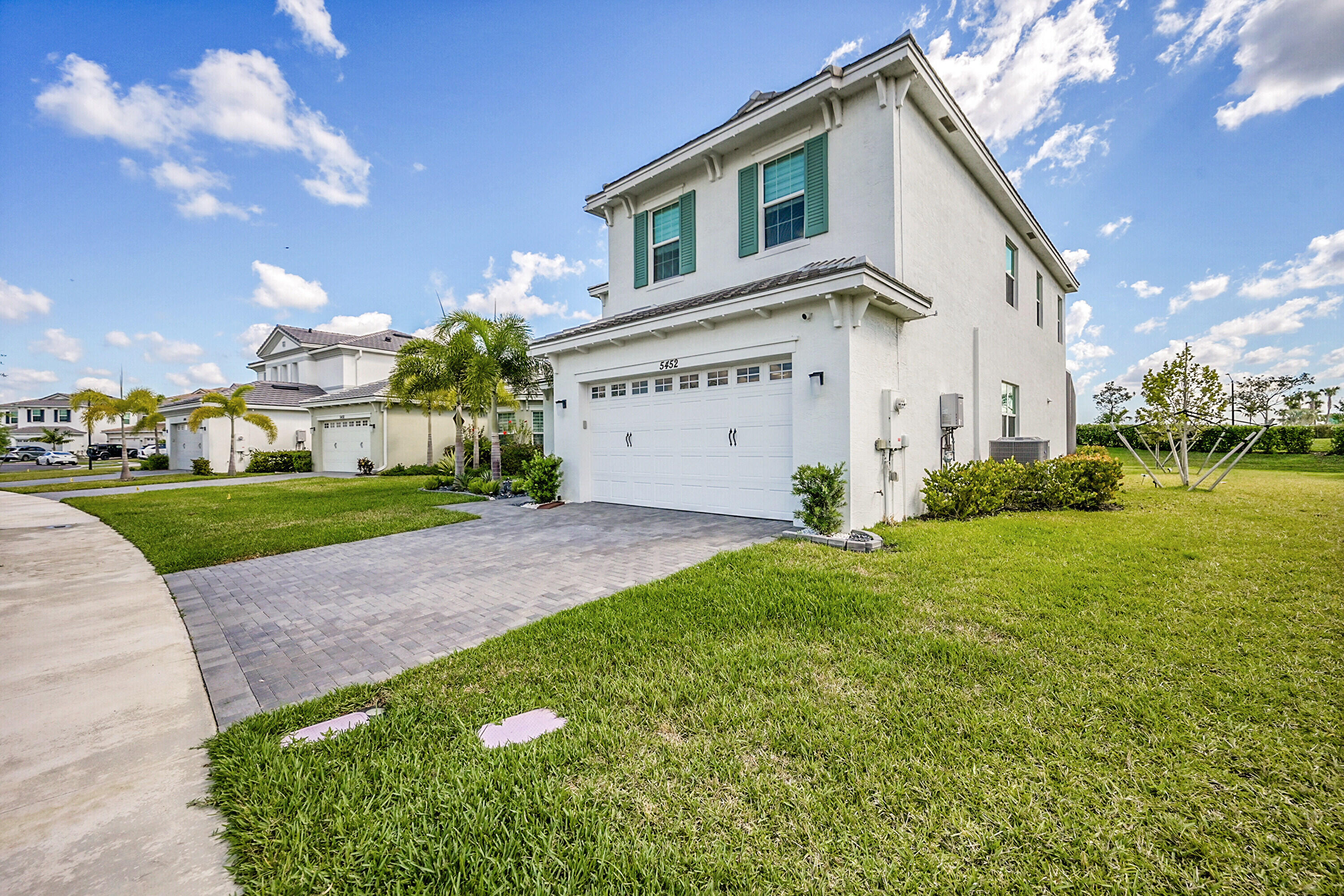 5452 Macoon Way