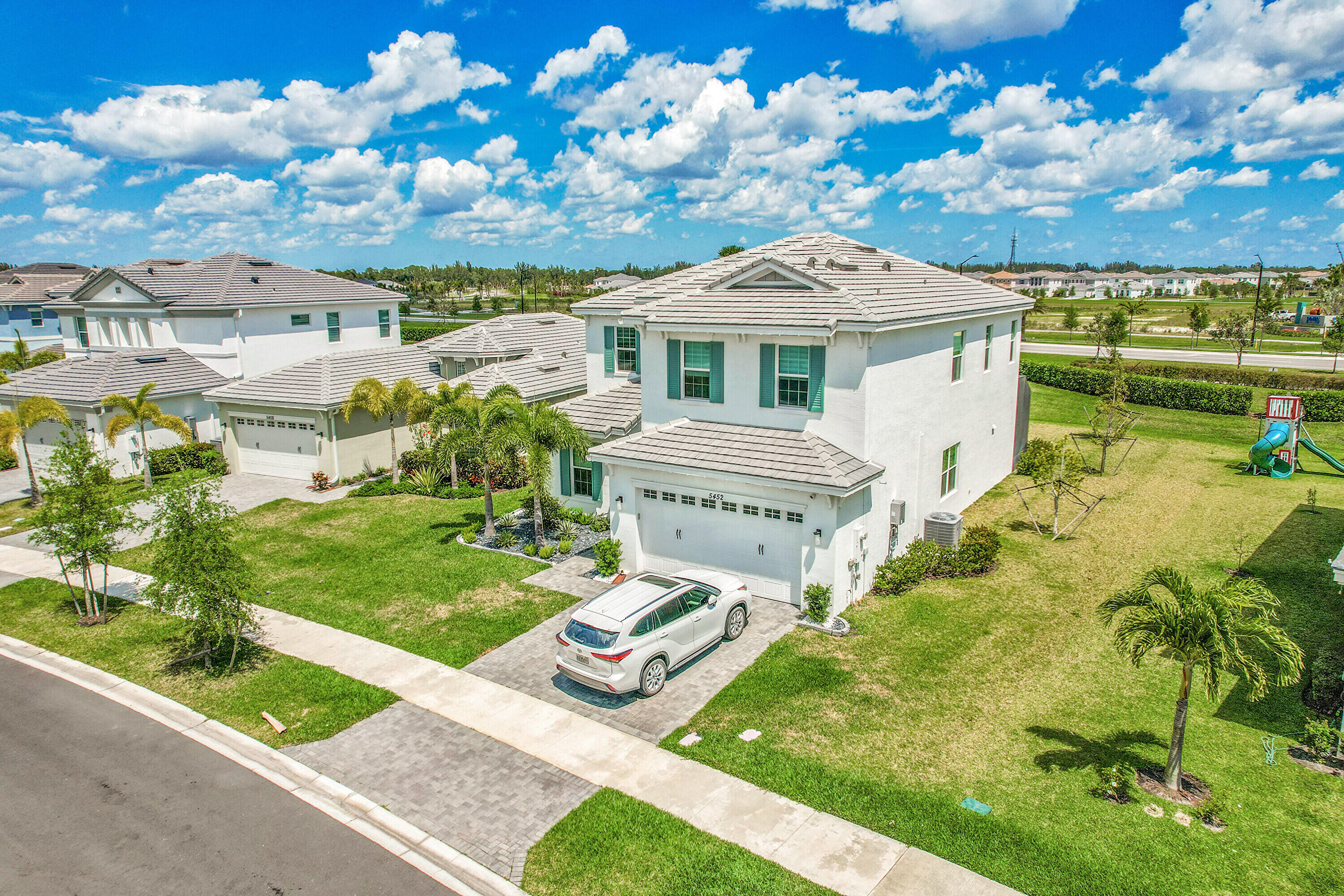 5452 Macoon Way