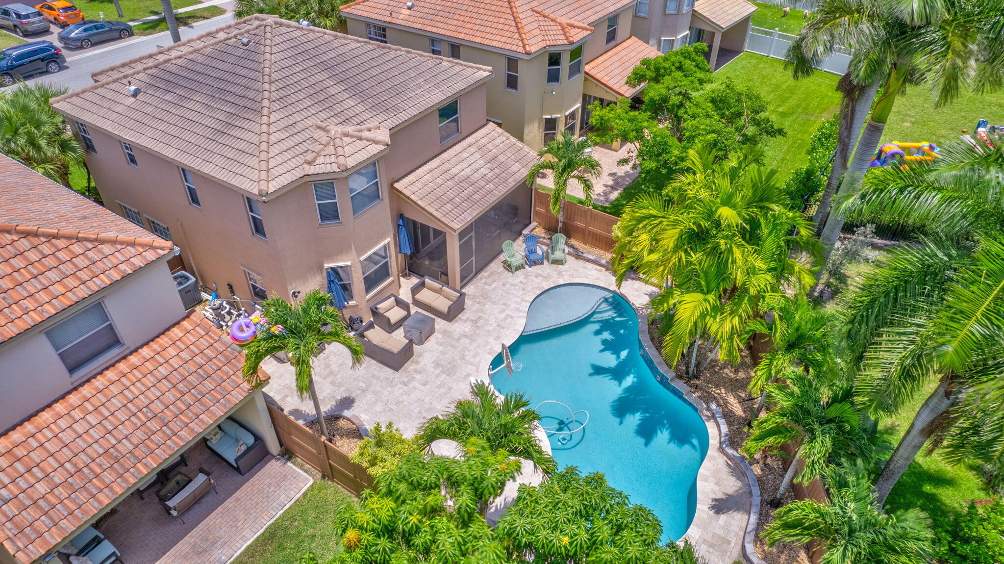 9196 Dupont Place